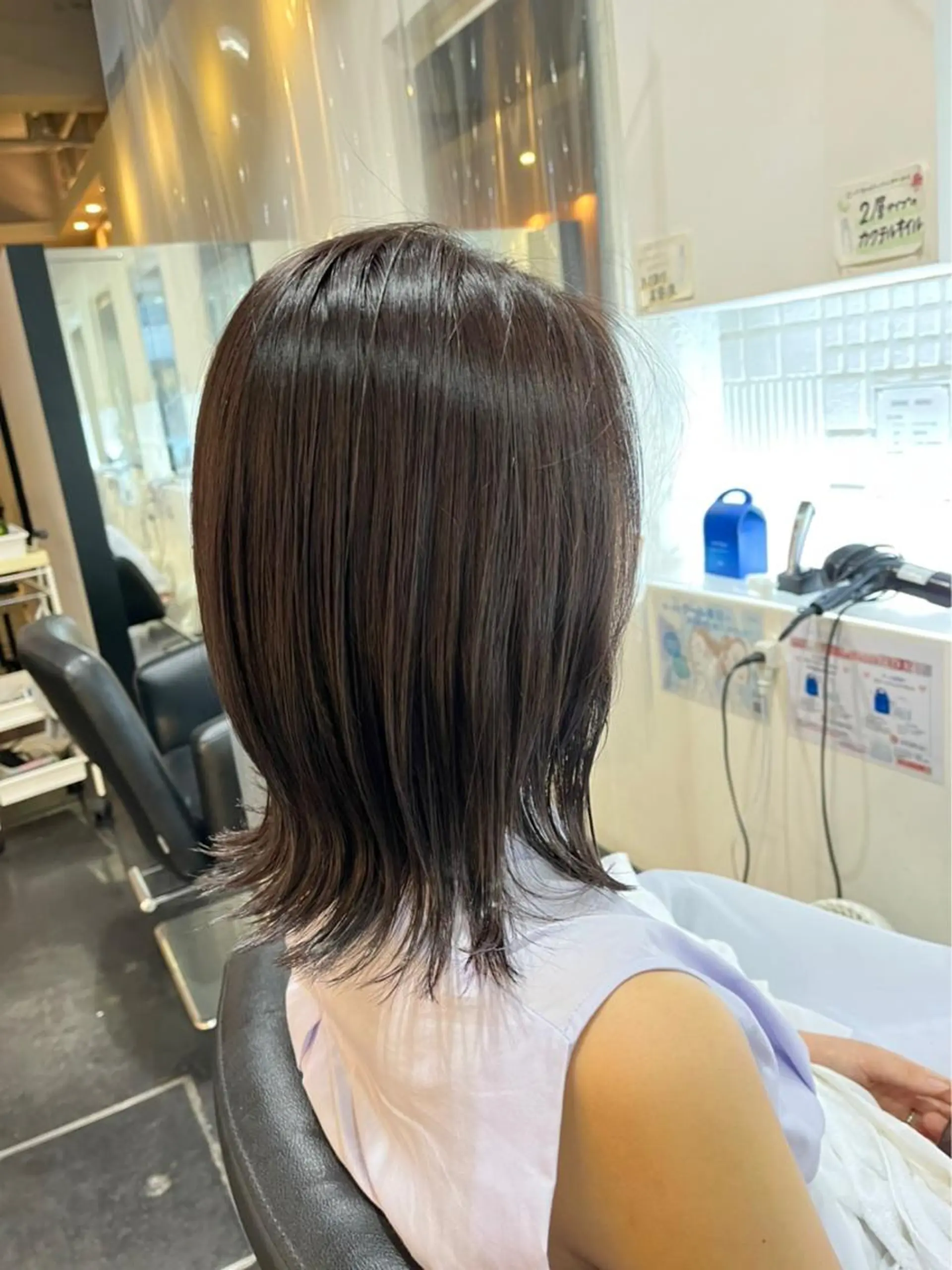 ミディアム カラー くびれヘア albasanz所属・木村 透維のヘアスタイル