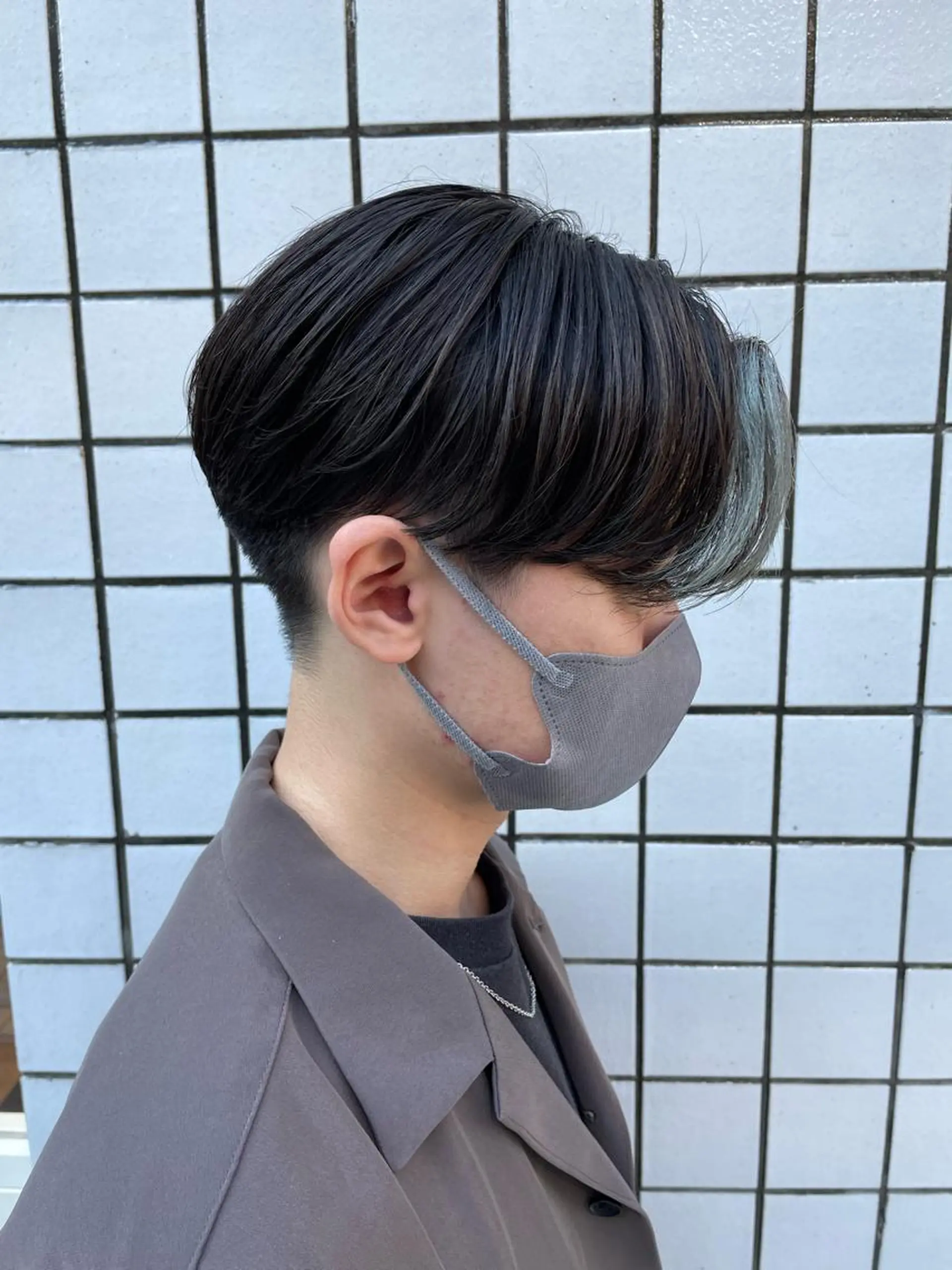 ショート カラー パーマ ヘアアレンジ メンズ アイブロウ メンズブリーチ ミストバング ブリーチ  フェイスフレーミング 眉カラー カット ヘアカラー トリートメント ヘアセット 社内1メンズ担当✨ 毛流れパーマ鈴木瑛也のヘアスタイル