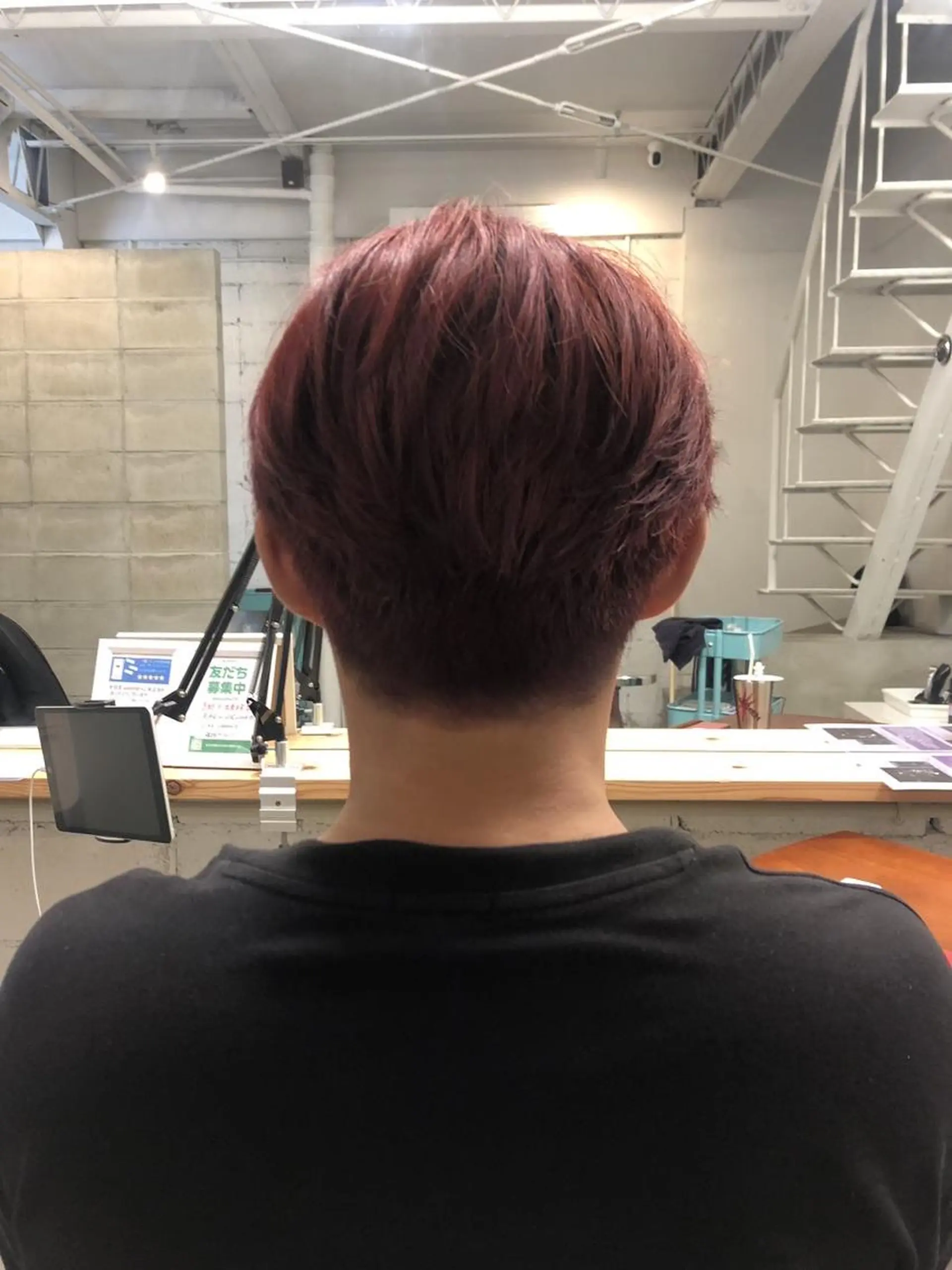 ショート カラー 田畑 秀美のヘアスタイル