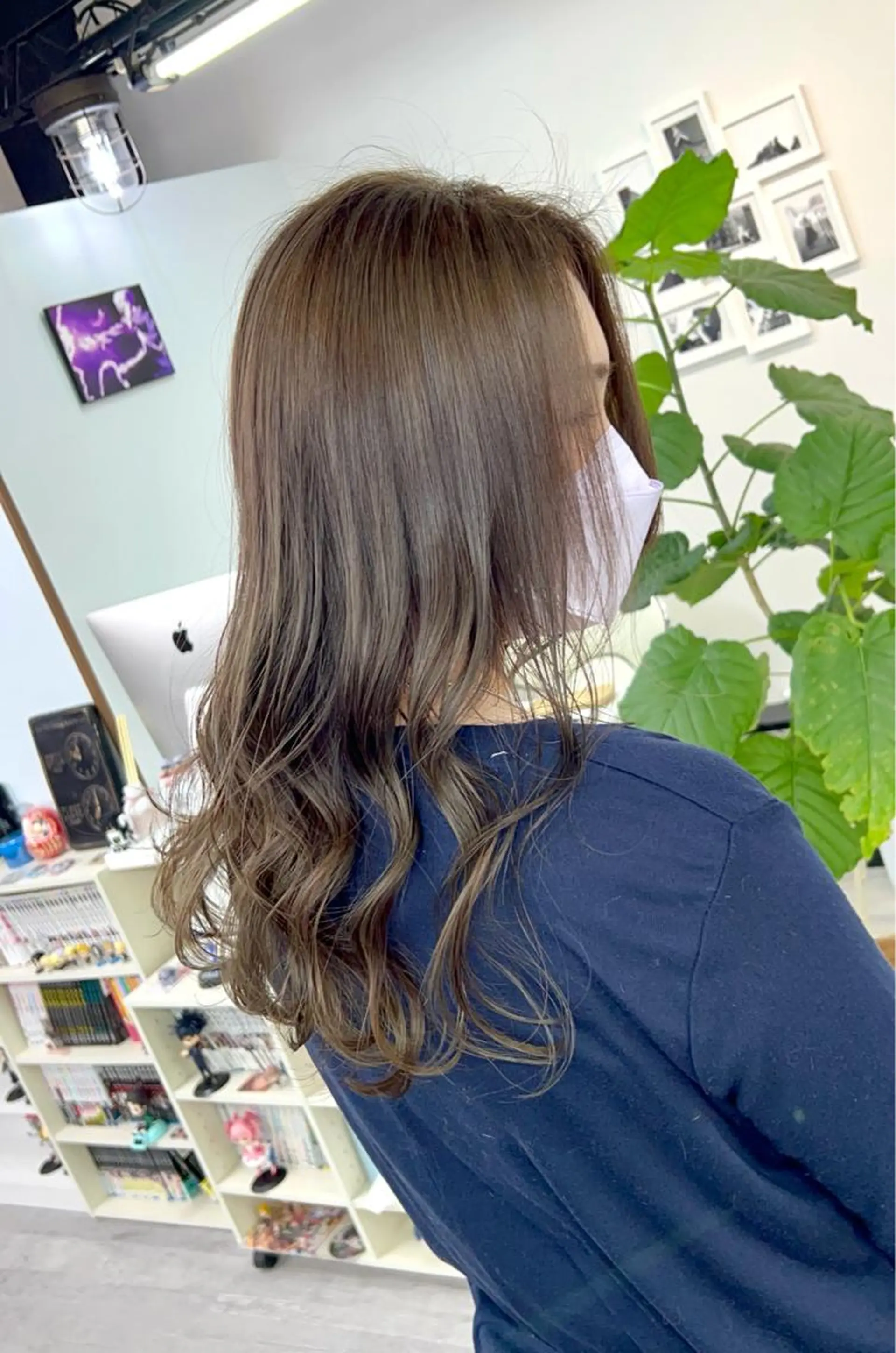 セミロング カラー 名畑 裕貴のヘアスタイル