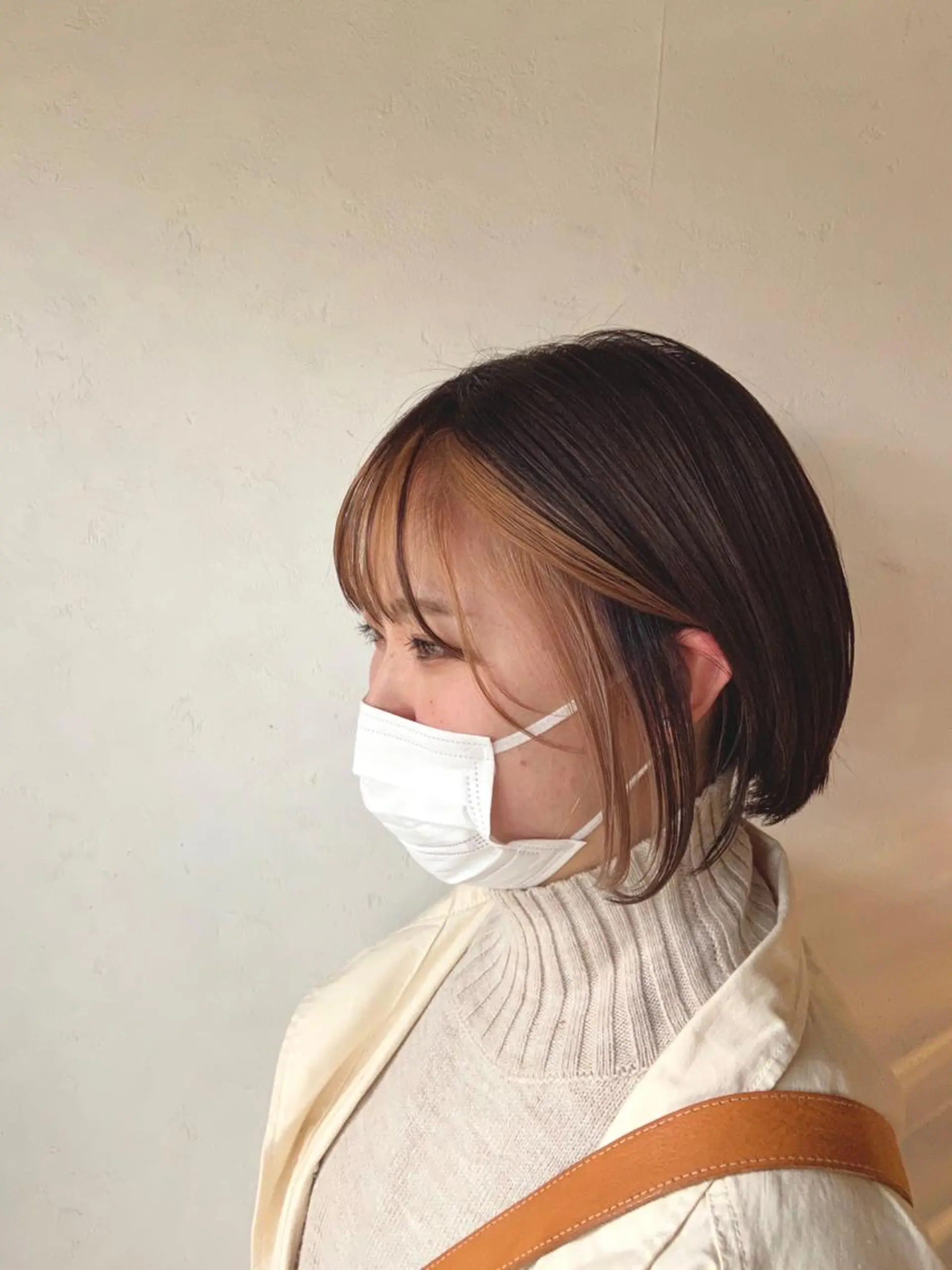 ショート カラー ベージュカラー 小坂 真子のヘアスタイル