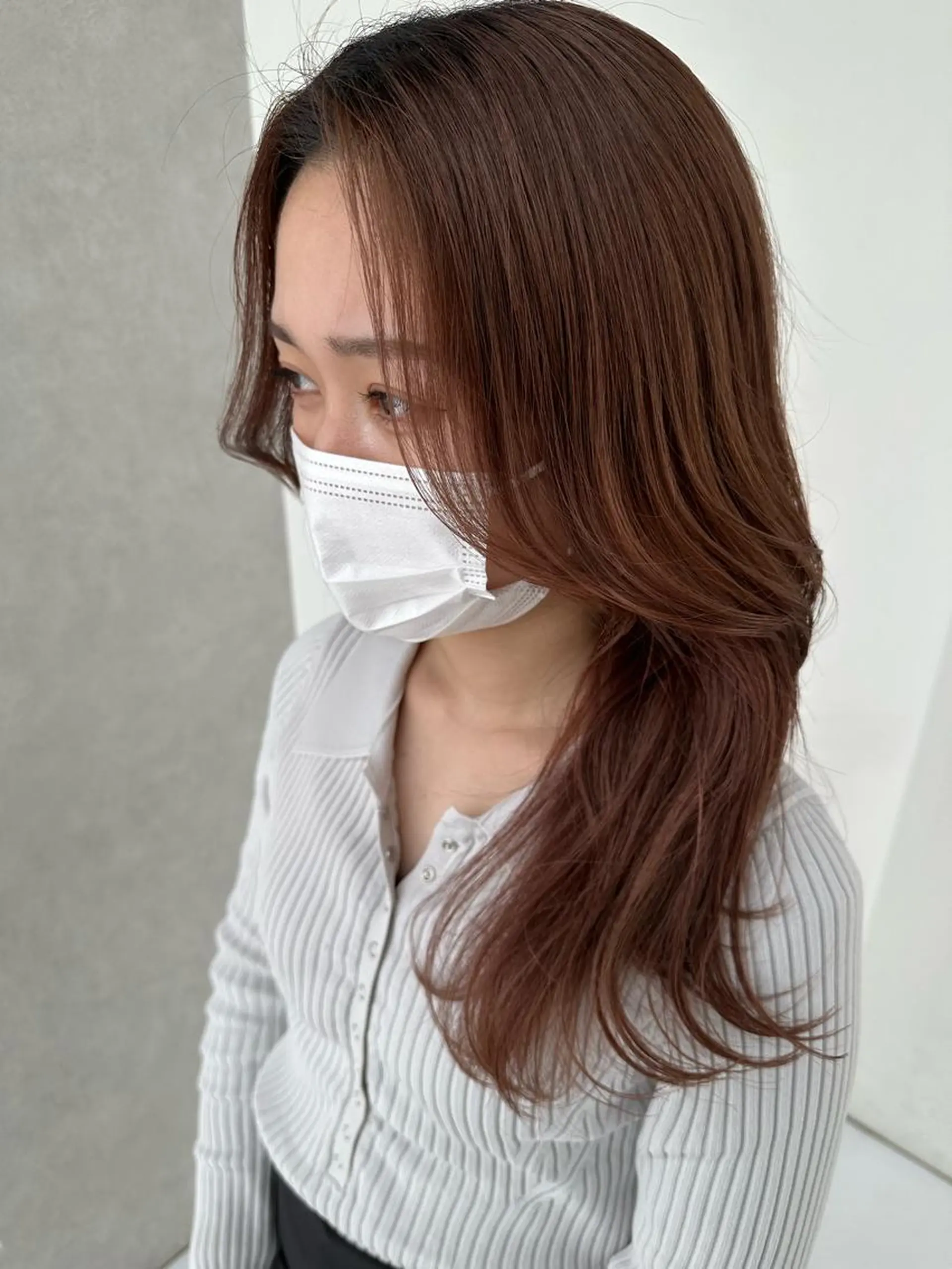 セミロング レイヤーカット 瀬畑 拓海のヘアスタイル