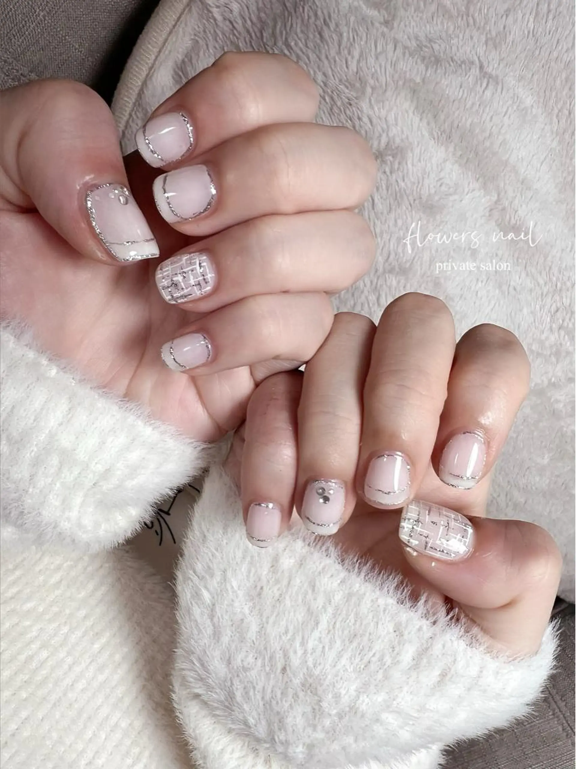 ネイル フレンチネイル ジェルネイル ガーリー 持ち込み パラジェル flowers nailのネイルデザイン