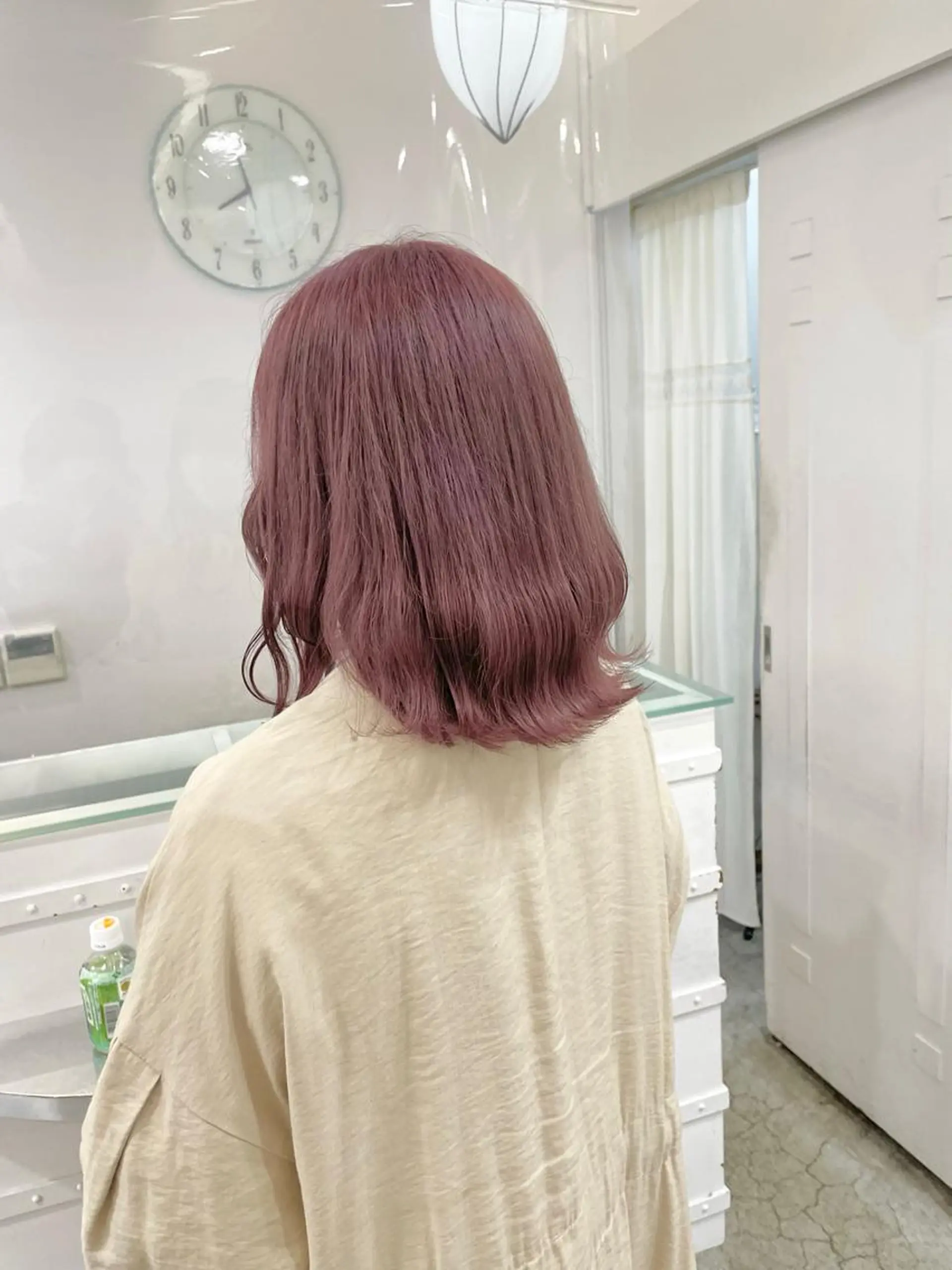 ミディアム ボブ 顔周りカット ハイライト 髪質改善 韓国風ヘア 新宿/韓国レイヤー/ 髪質改善/佐藤航のヘアスタイル