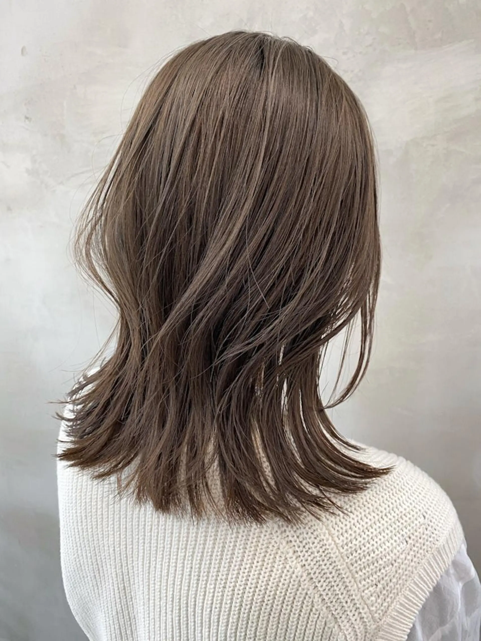 ミディアム カラー ベージュカラー オリーブベージュ カット ヘアカラー トリートメント pesca 長町南店 OIKAWAのヘアスタイル