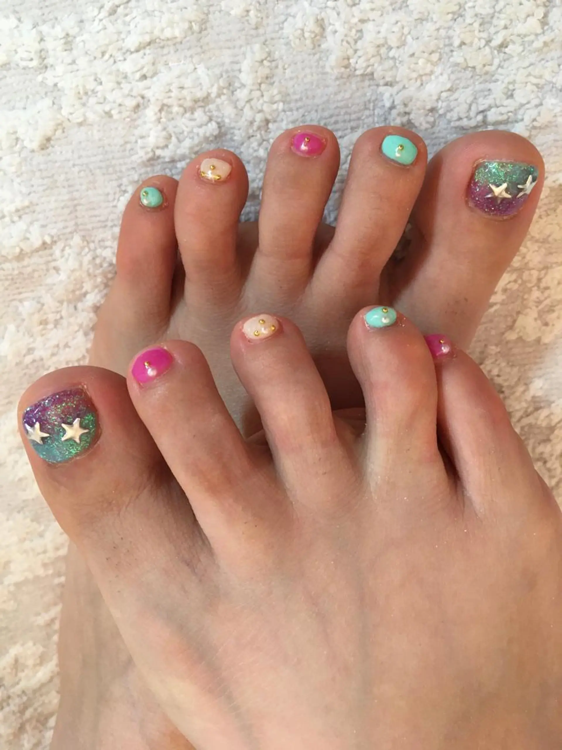 ネイル フットネイル ラメ(グリッター) 持ち込み ネイルサロン ショコラのネイルデザイン