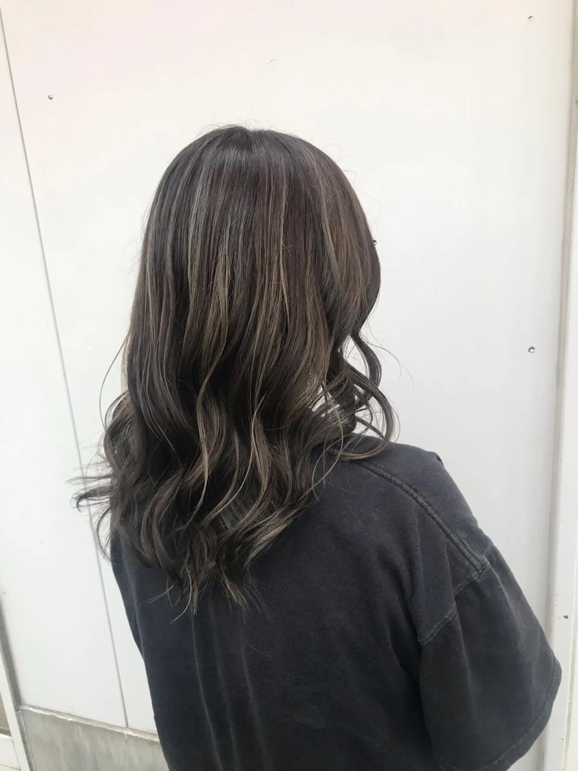 セミロング ハイライト ヘアカラー トリートメント 下條 真のヘアスタイル