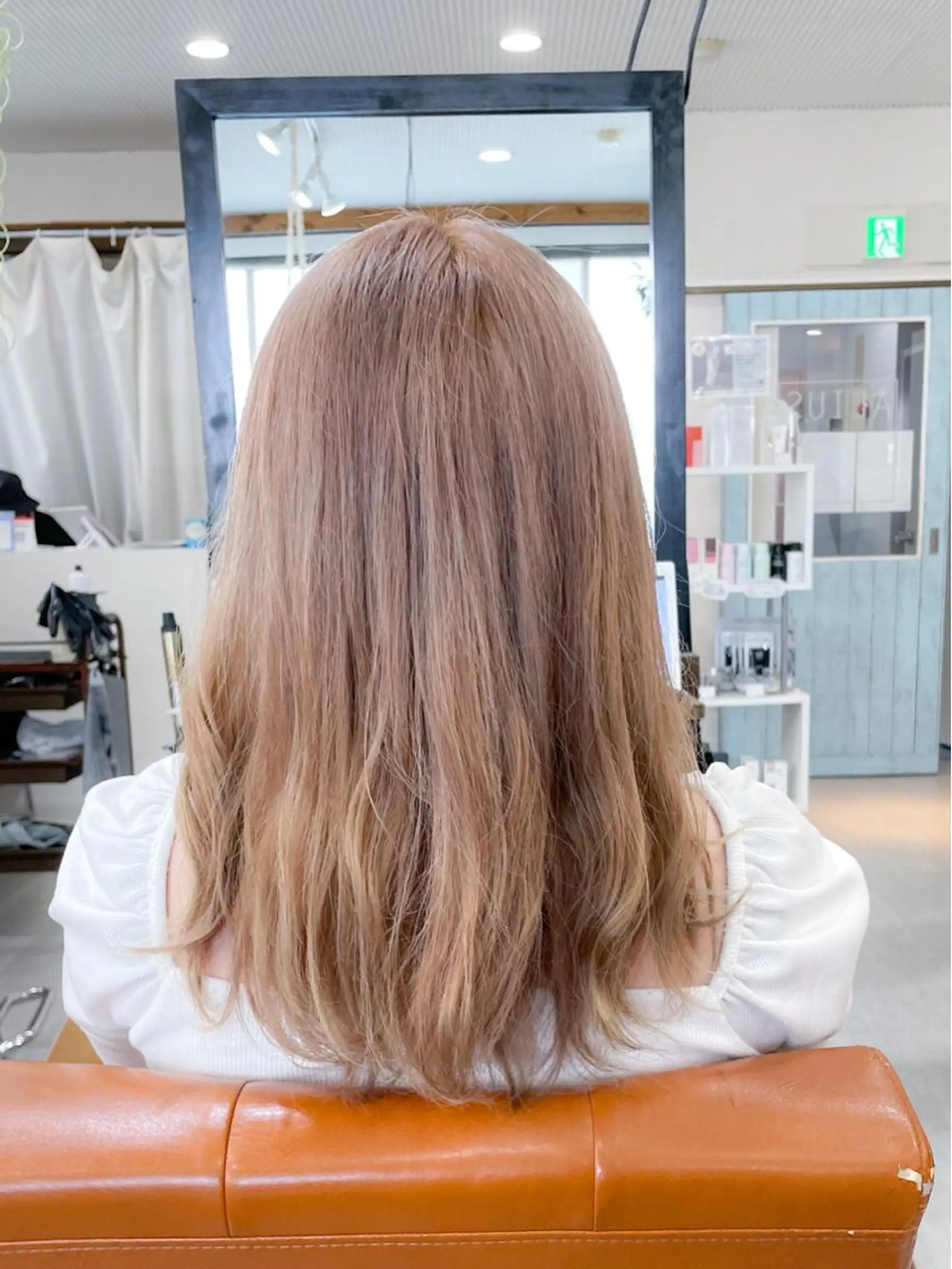 セミロング カラー ヘアカラー かんばら りょーいのヘアスタイル