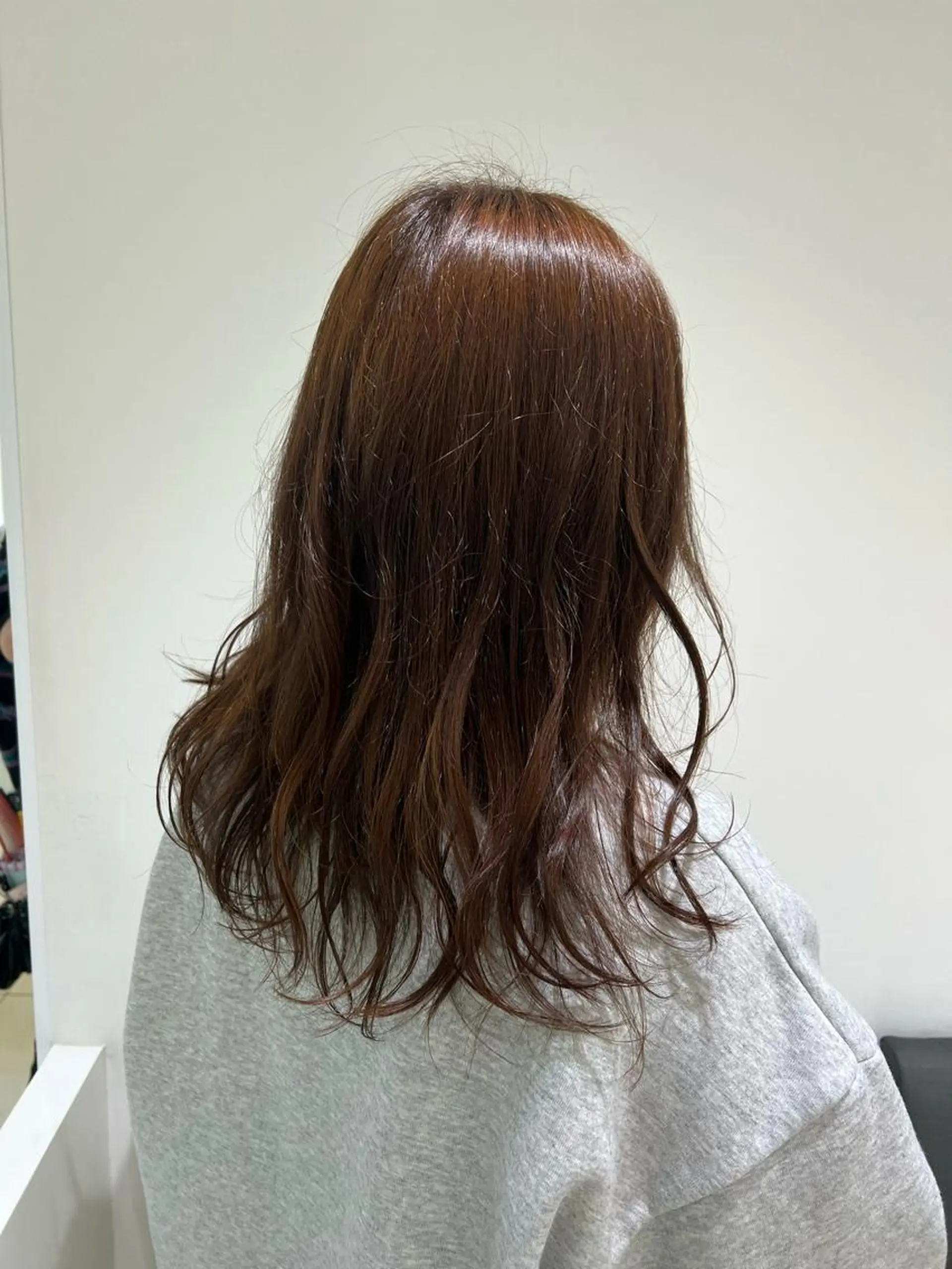 セミロング カラー ベージュカラー ブラウンカラー 透明感カラー カット ヘアカラー トリートメント 【暖色カラー特化】 中山由梨のヘアスタイル