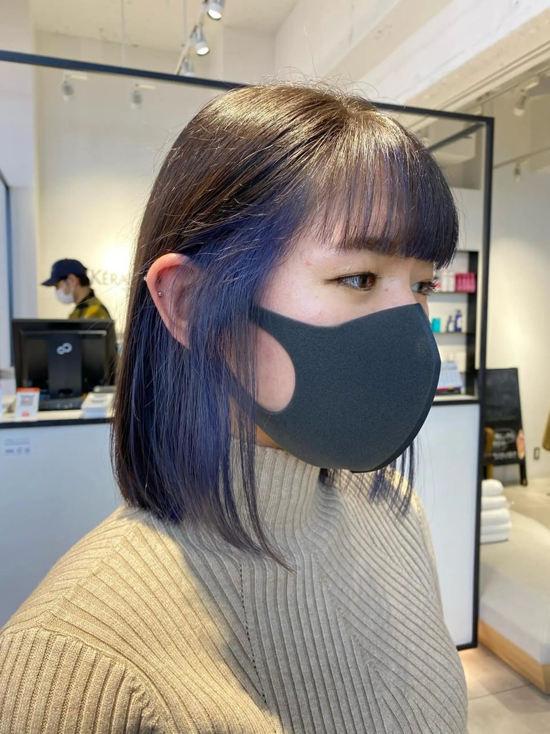 ミディアム カラー ブリーチ 透明感/レイヤー カット🎀マコのヘアスタイル