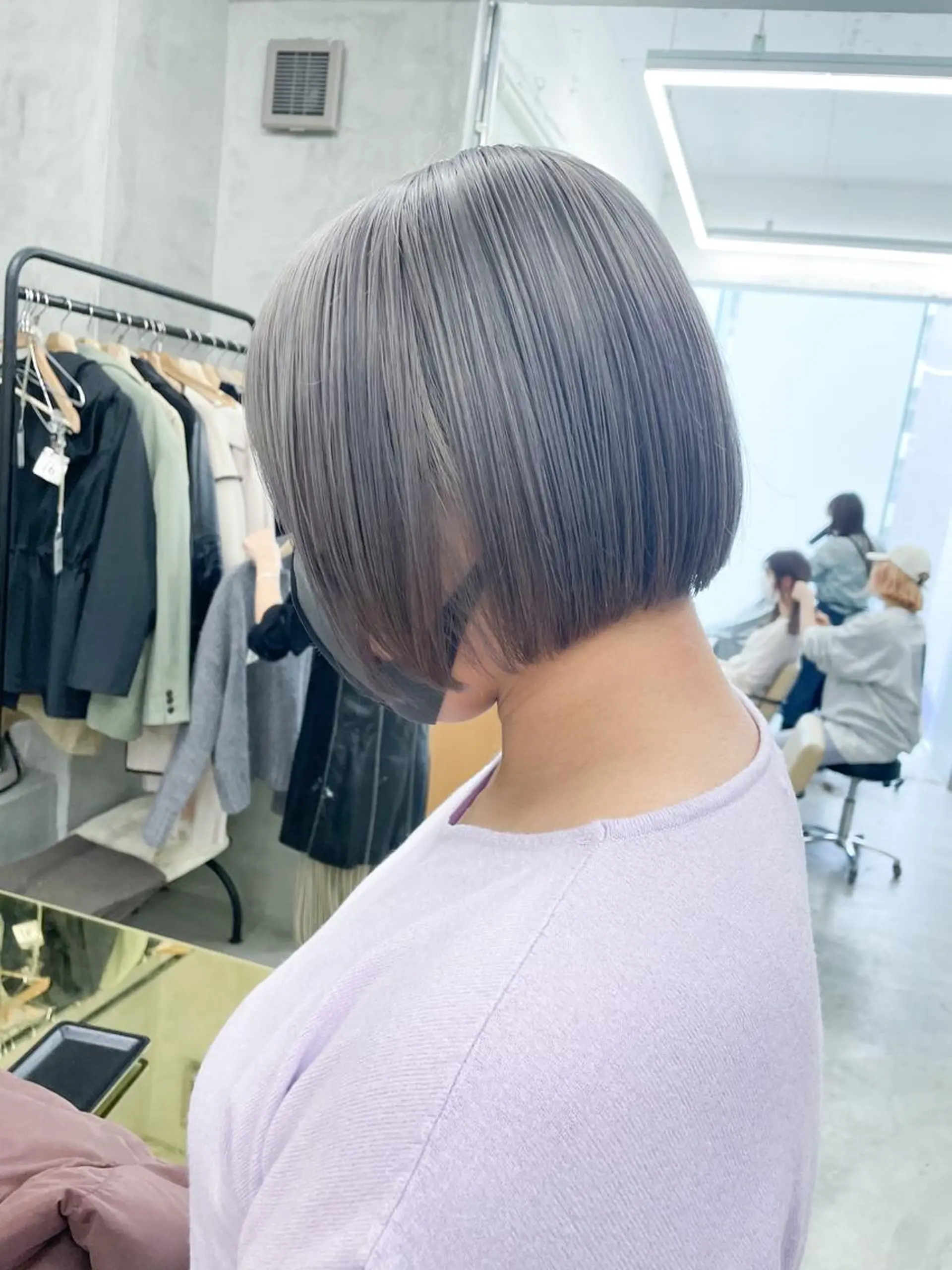 ショート カラー カット ヘアカラー トリートメント yurika☁️ 似合わせ｜レイヤーのヘアスタイル