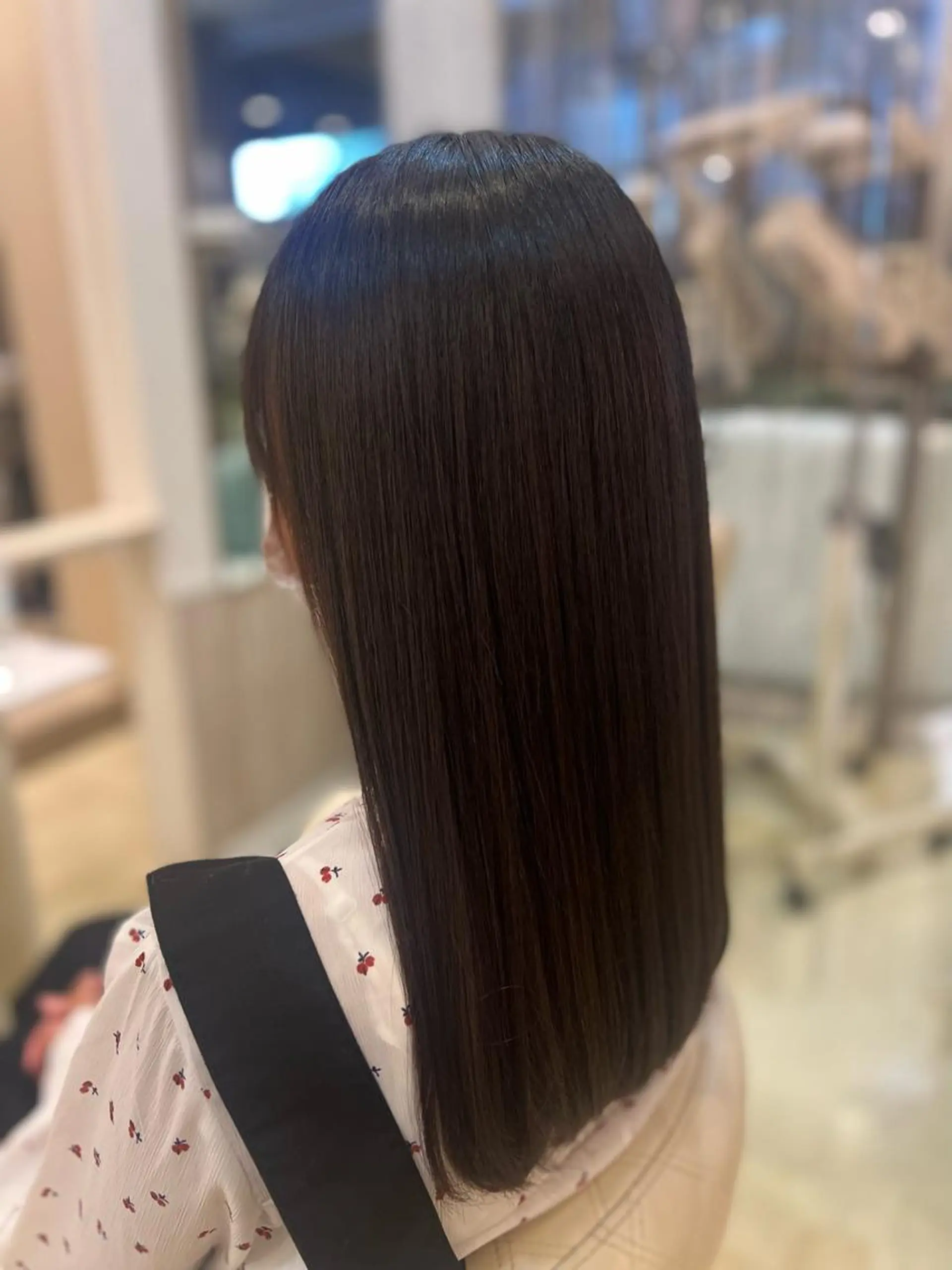 ロング 縮毛矯正 大西 七海のヘアスタイル