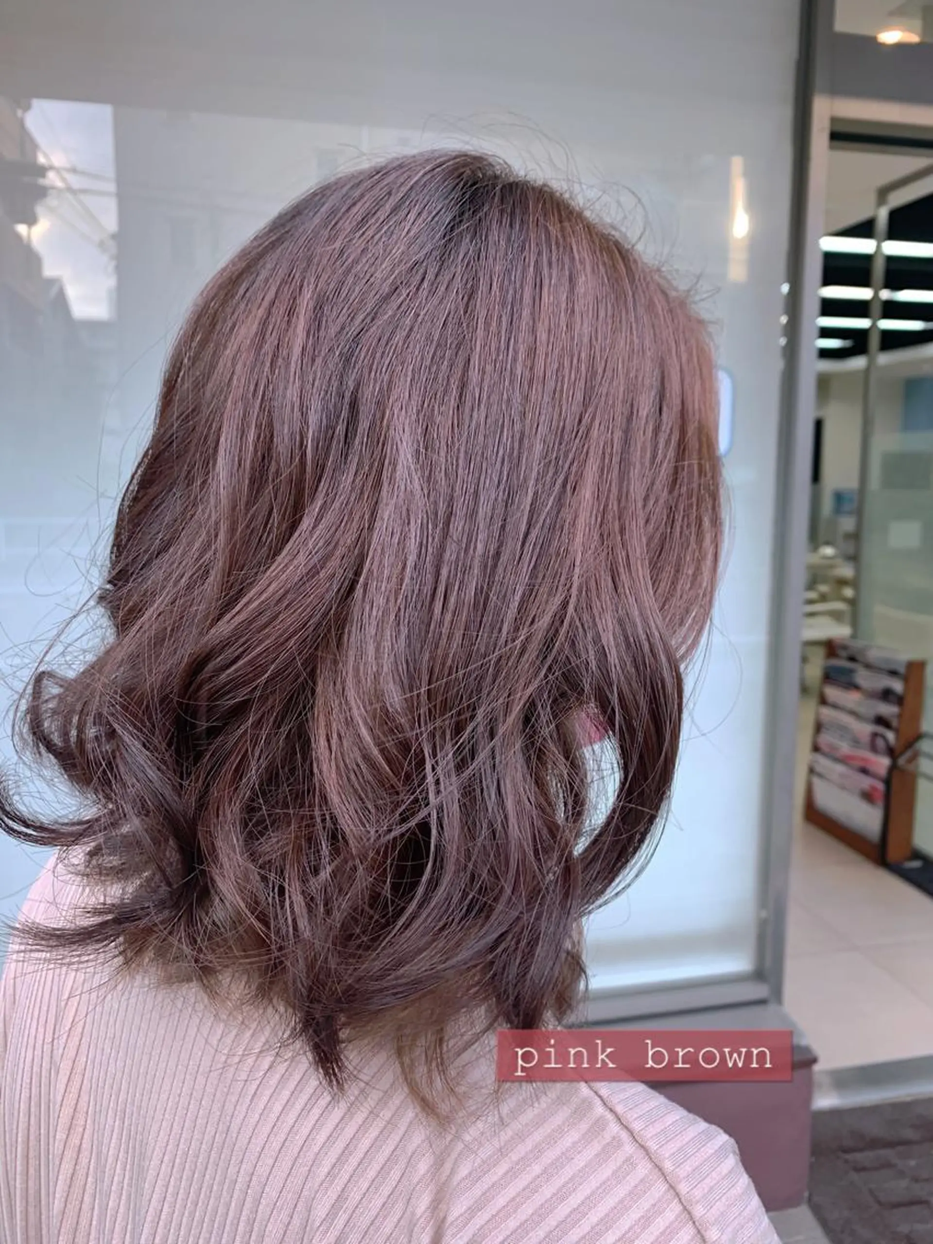 ミディアム カラー ベージュカラー ホワイトベージュ ヘアカラー トリートメント ✂︎✂︎レディースの メンズカット屋さんのヘアスタイル