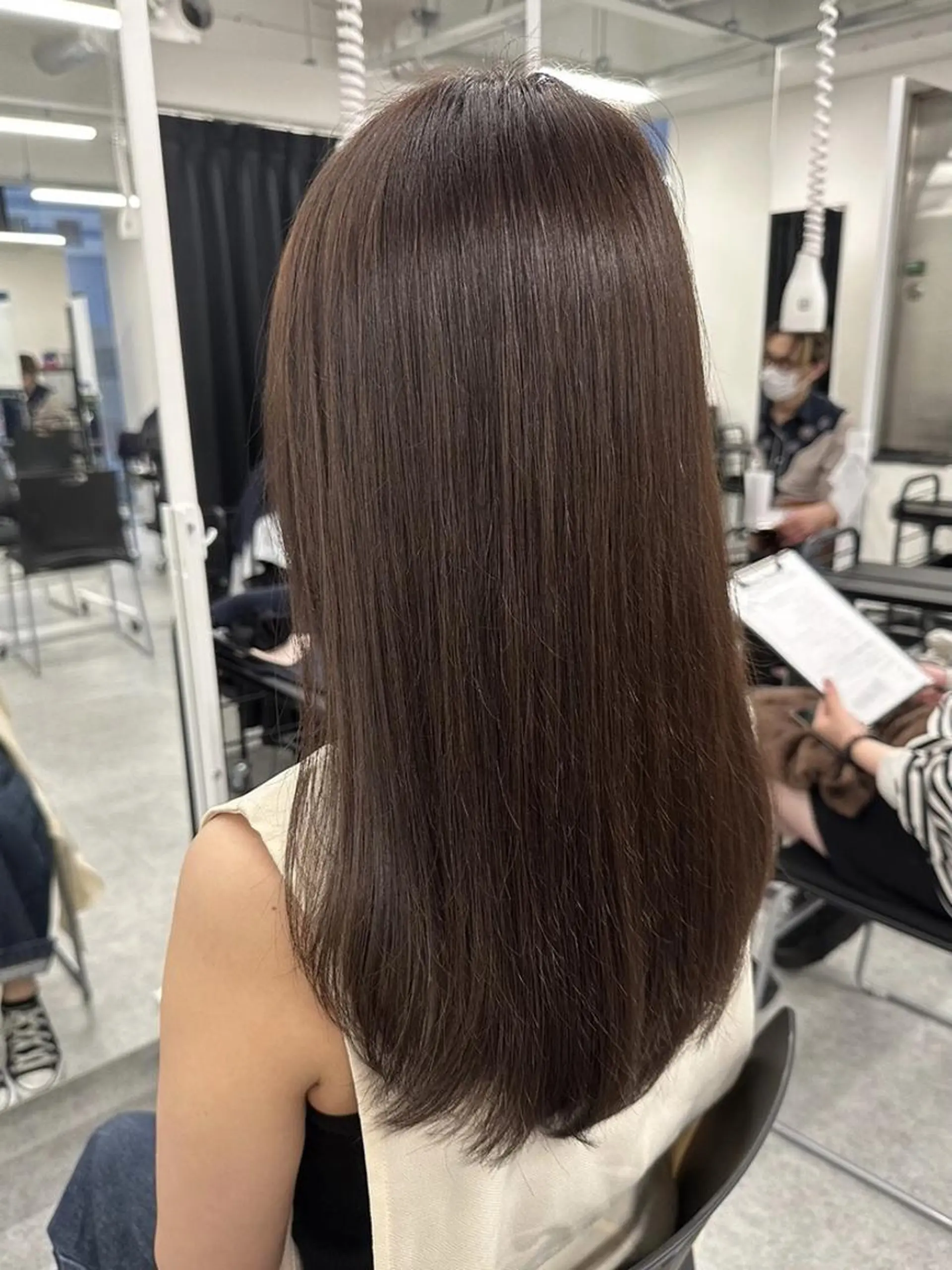 カラー 海外風ブリーチなし 🫒Rion🫒🩶のヘアスタイル