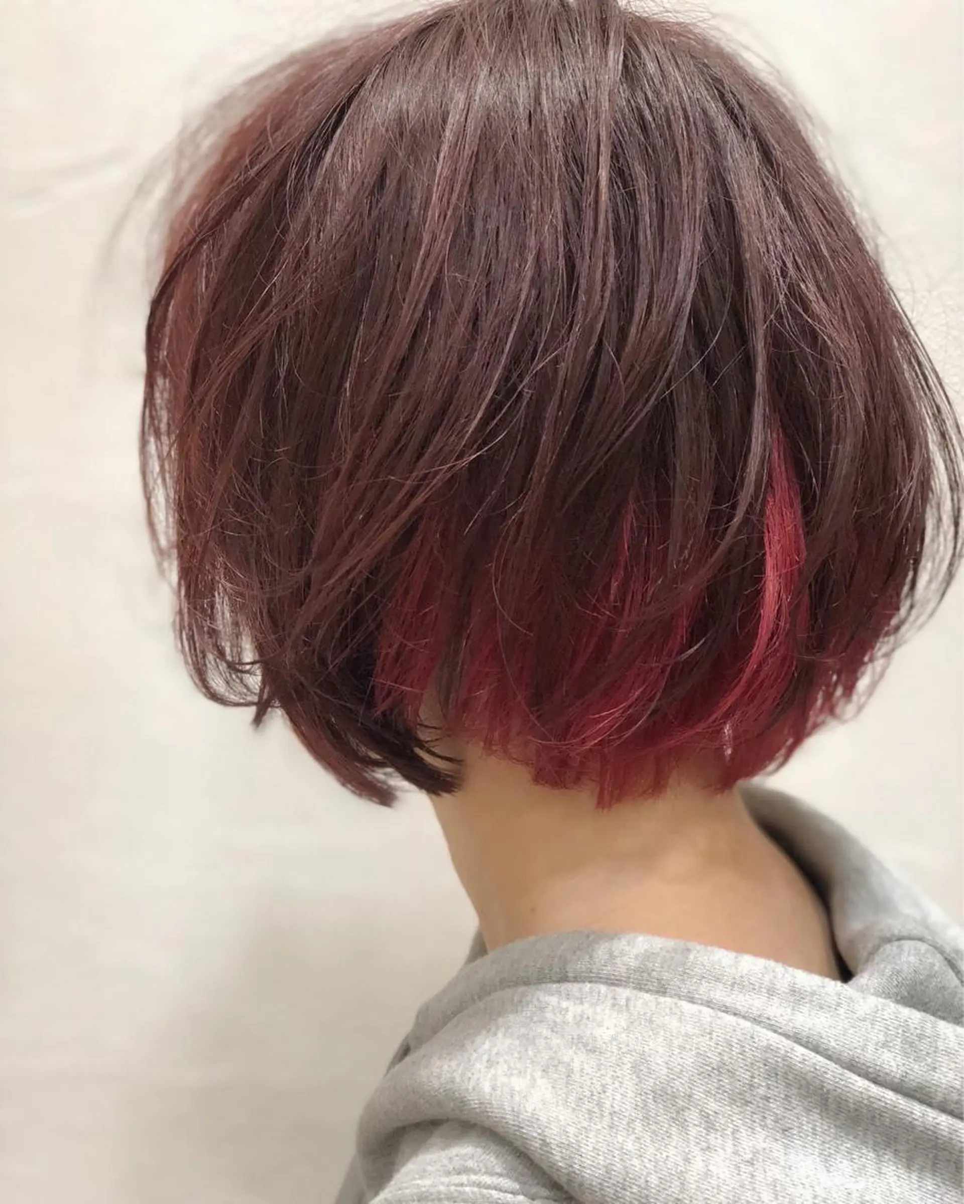 ショート カラー ショートボブ インナーカラー ボブ ショートヘア カット特化柏駅 徒歩3分LOUのヘアスタイル