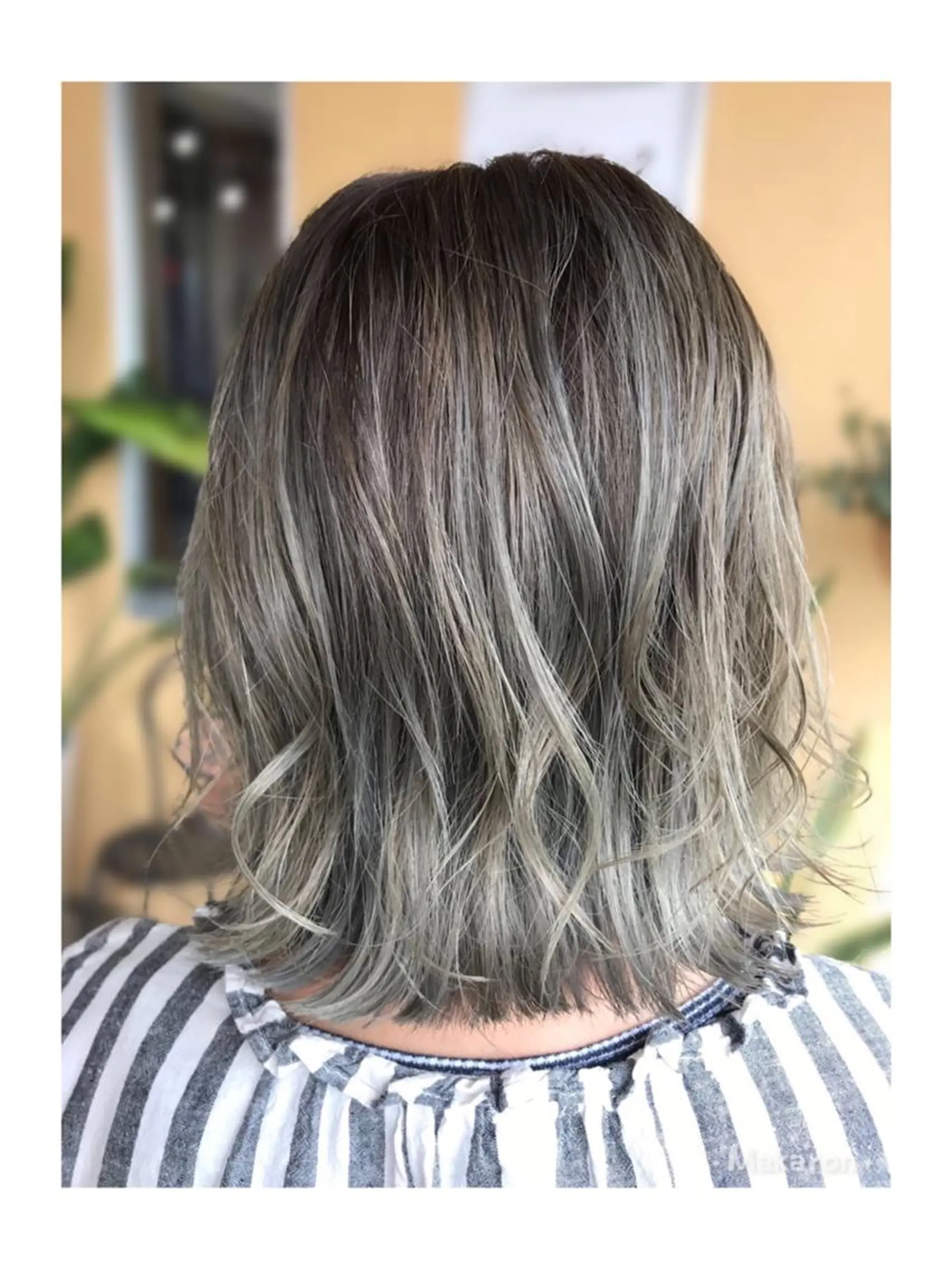 ショート カラー ヘアアレンジ アッシュ バレイヤージュ グラデーションカラー レイヤーカット hair works raptureのヘアスタイル