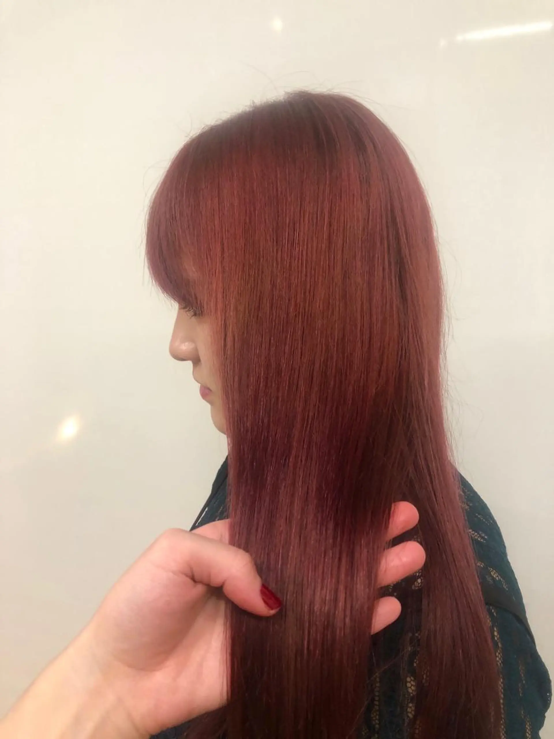 ロング カラー ブリーチ レッドカラー カット ヘアカラー トリートメント 桑原 菜摘のヘアスタイル