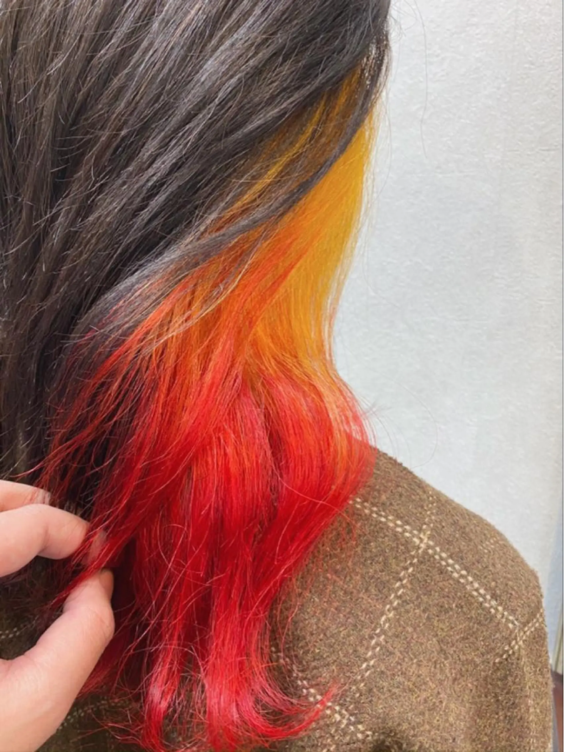 セミロング カラー パーマ ヘアアレンジ ヘアカラー トリートメント ヘアセット インナーカラー 代表　南一路のヘアスタイル