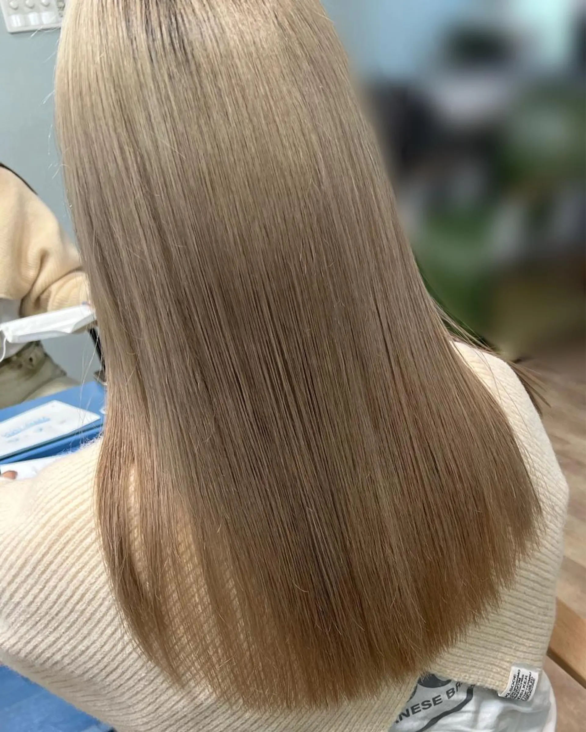 ロング カラー ヘアカラー トリートメント 色落ち可愛い艶ハイト ーン🧊AZUKIのヘアスタイル