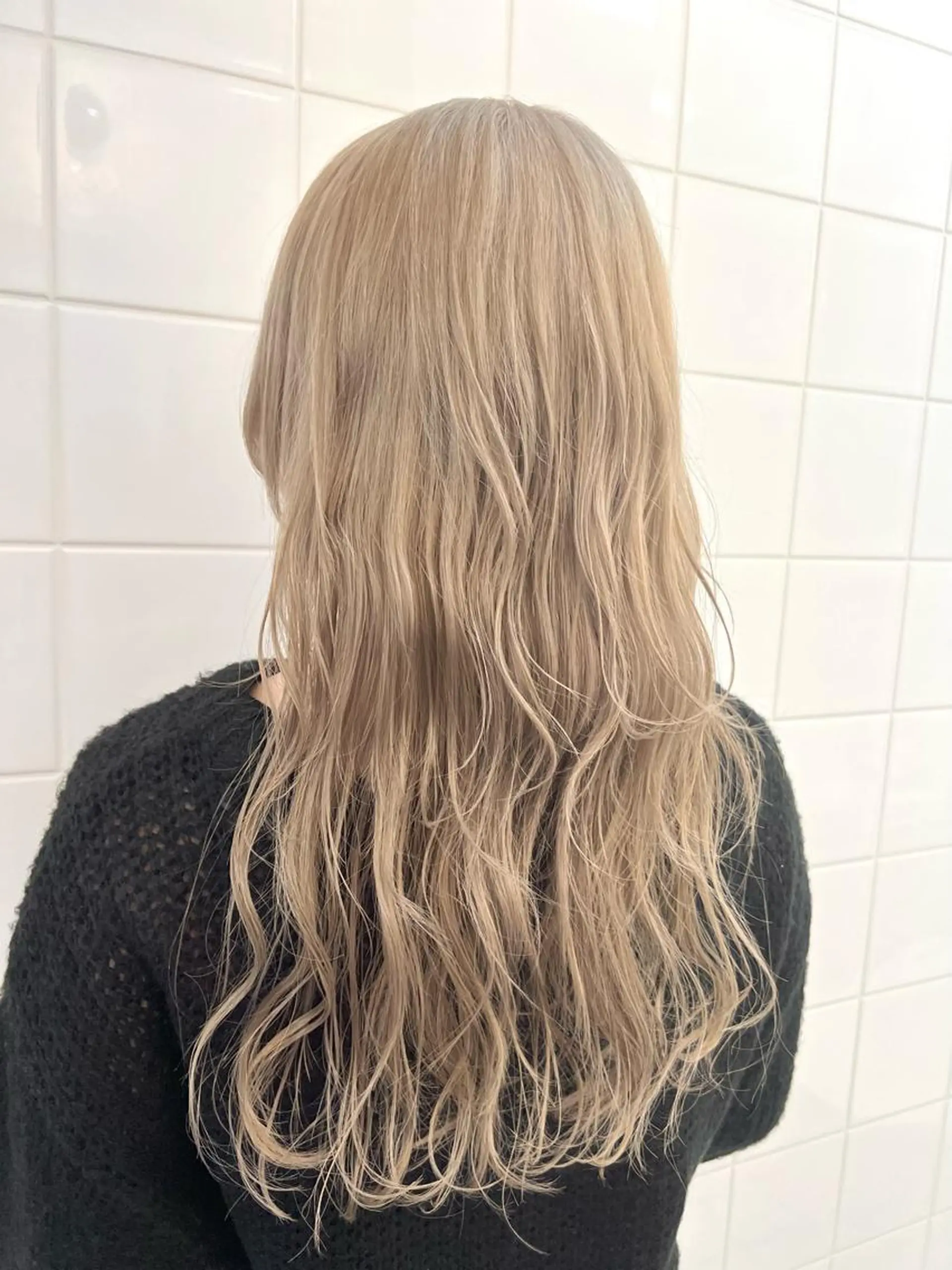 ロング カラー ヘアアレンジ 🧨ブリーチー×ボブ レイヤー💎じゅえるのヘアスタイル