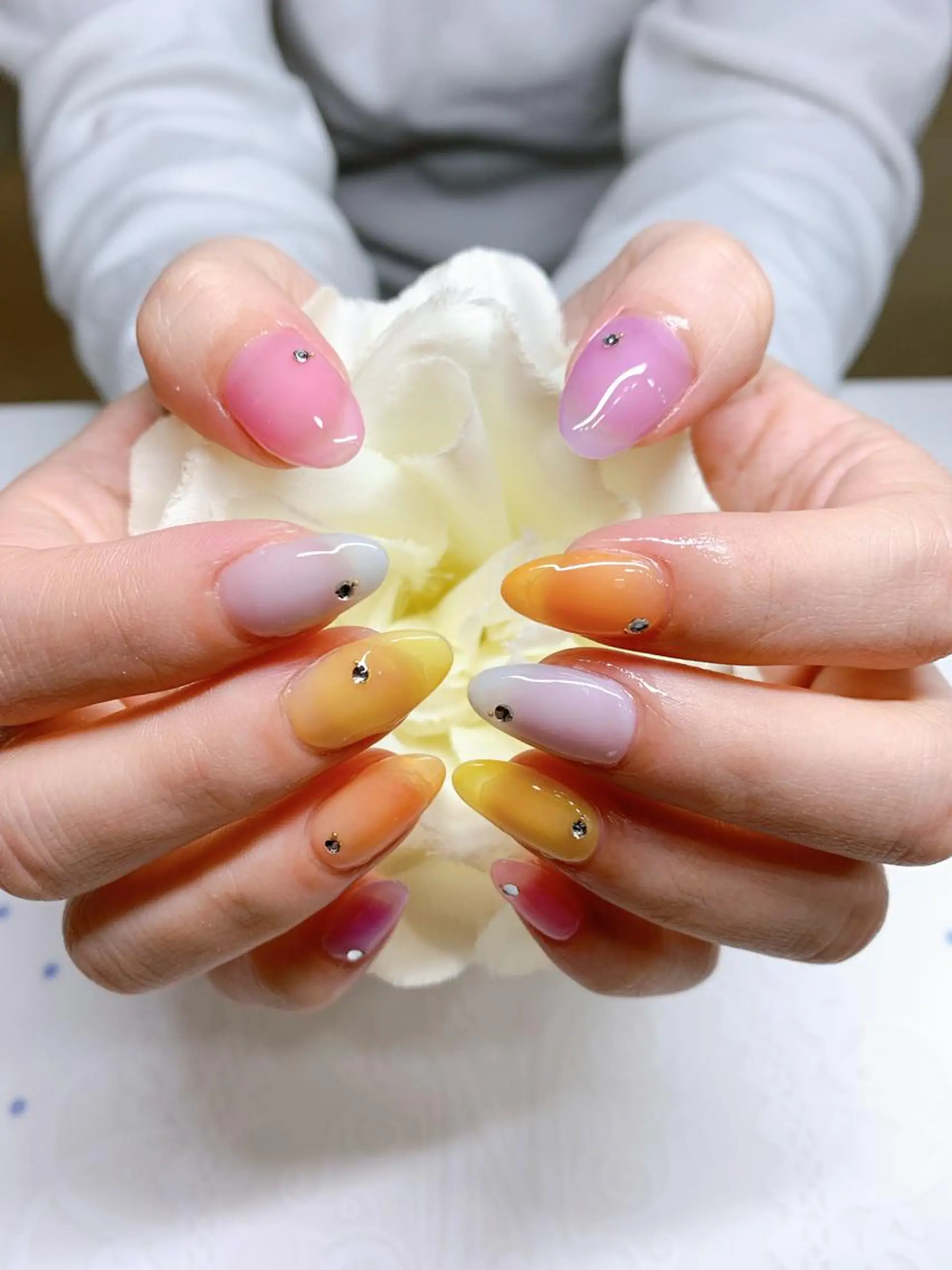 ネイル Silky_nail Sの眉毛・アイブロウイメージ