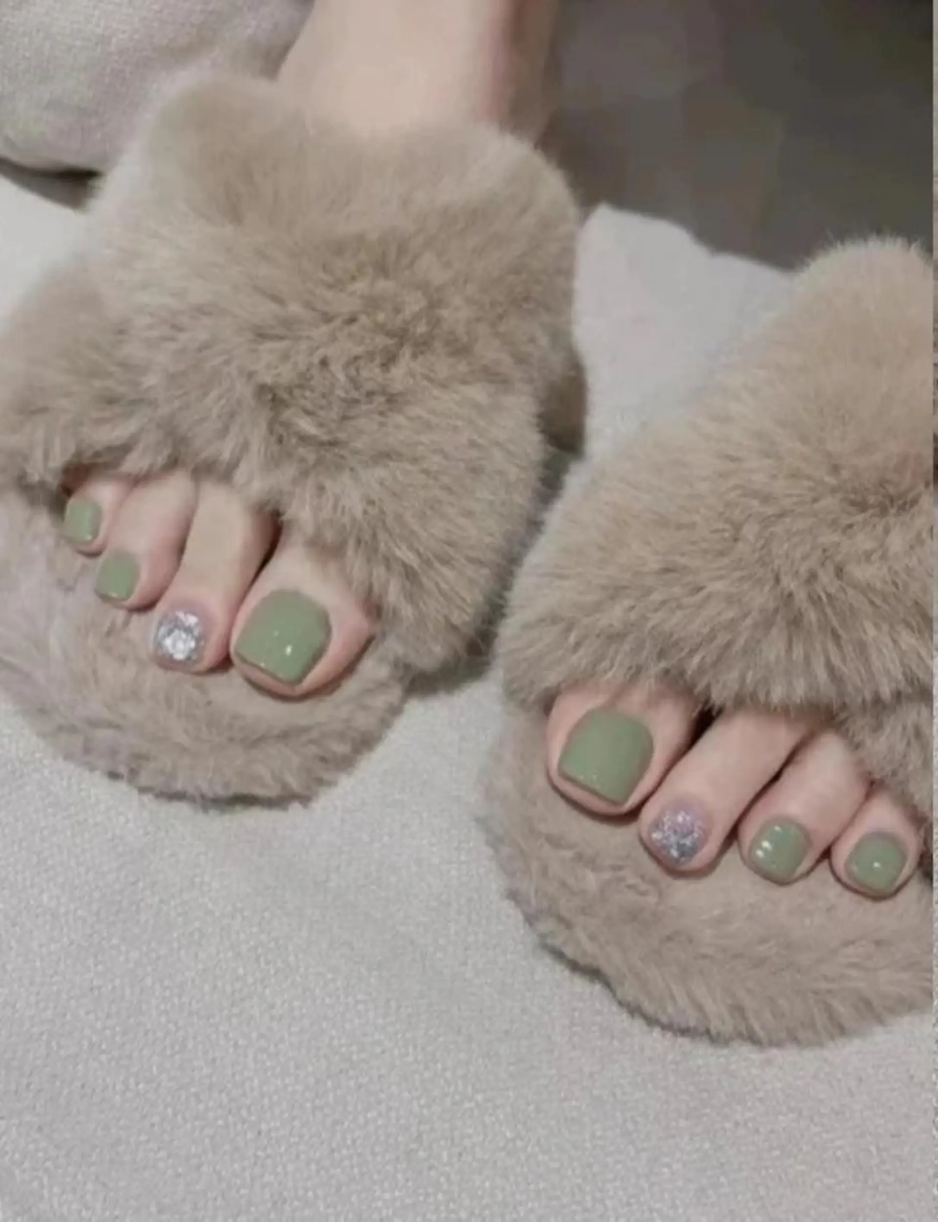 ネイル フットネイル 🤩 Yuliaユリアのネイルデザイン