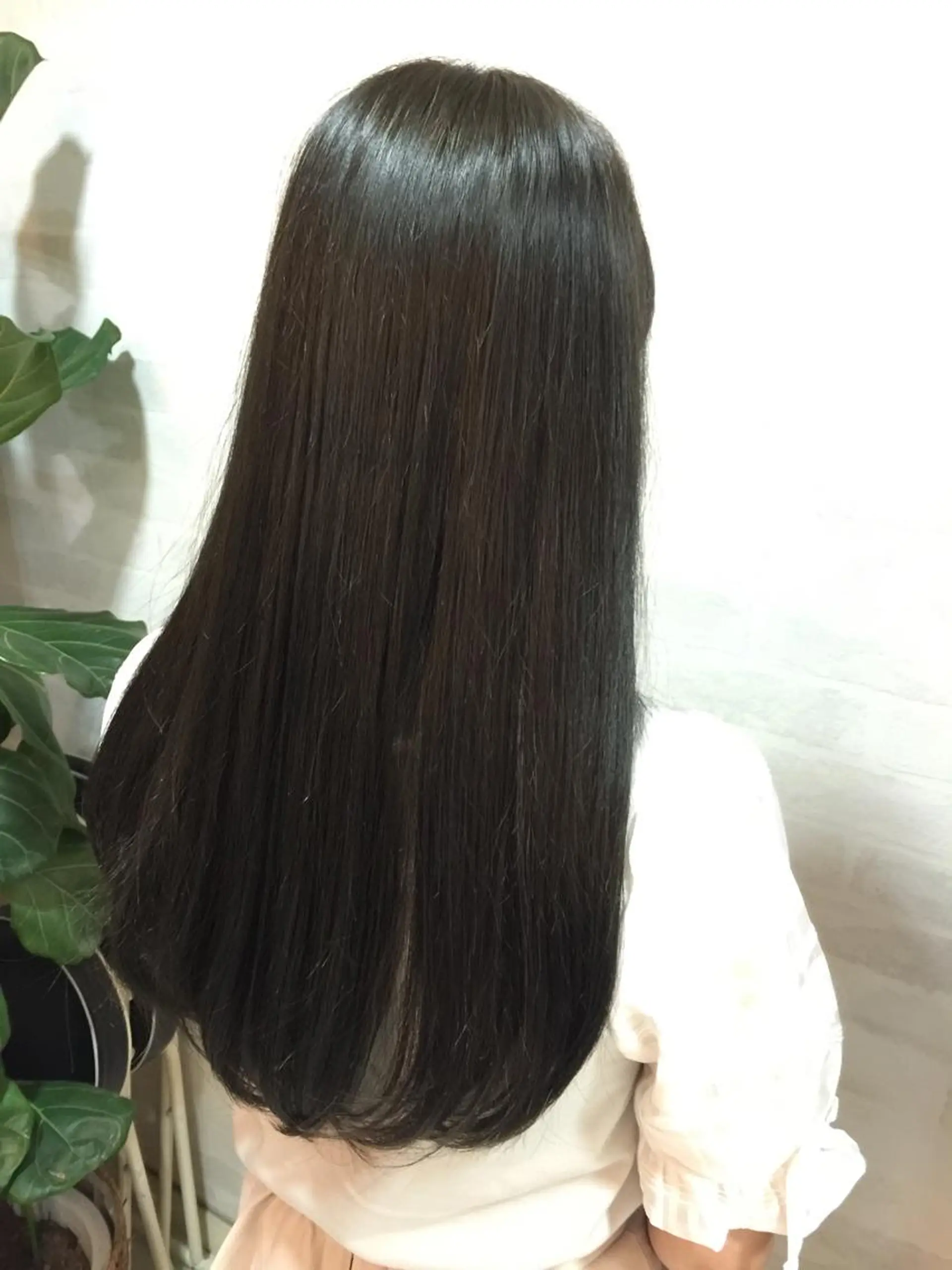 カラー イルミナカラー 💜ツヤヘアケア🩷 サトウシュンスケのヘアスタイル