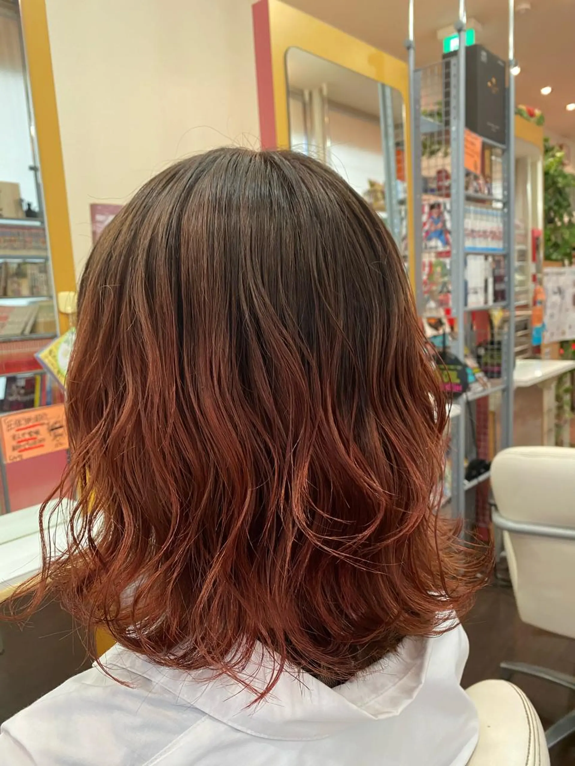 ミディアム ゆぴ☾‪/推しカラー /ハイトーンのヘアスタイル