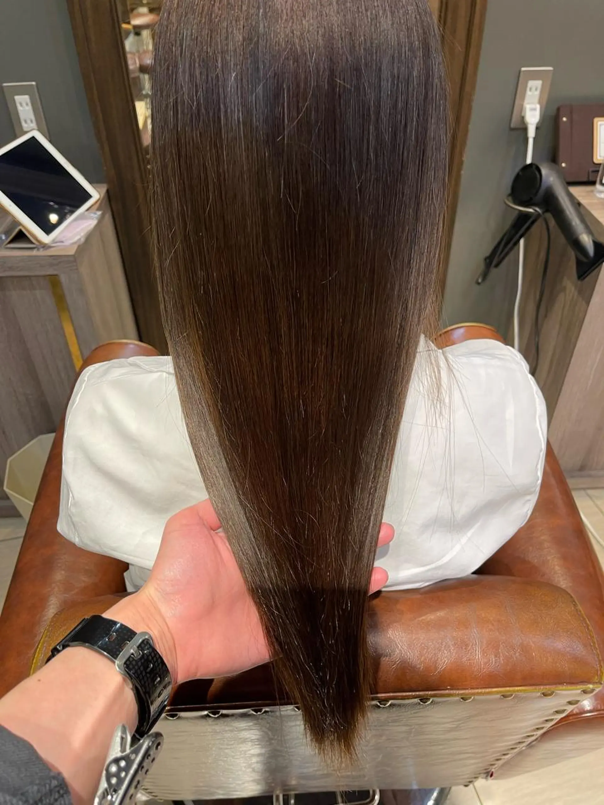ロング トリートメント カット ヘアカラー トリートメント 艶カラー/艶髪矯正 LOANA鈴木のヘアスタイル