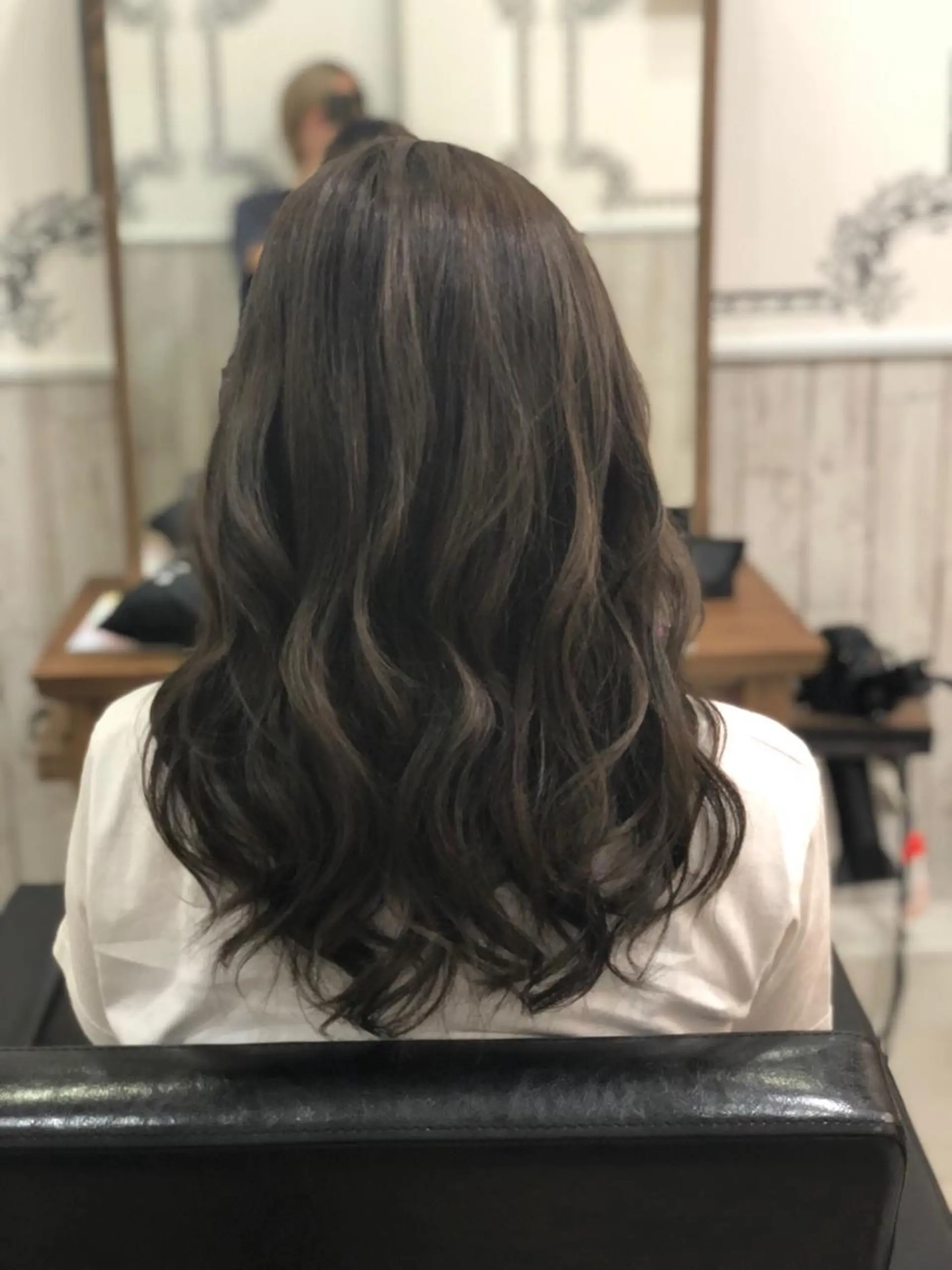 ミディアム カラー ハイライトカラー ハイライト 得能 雅人のヘアスタイル