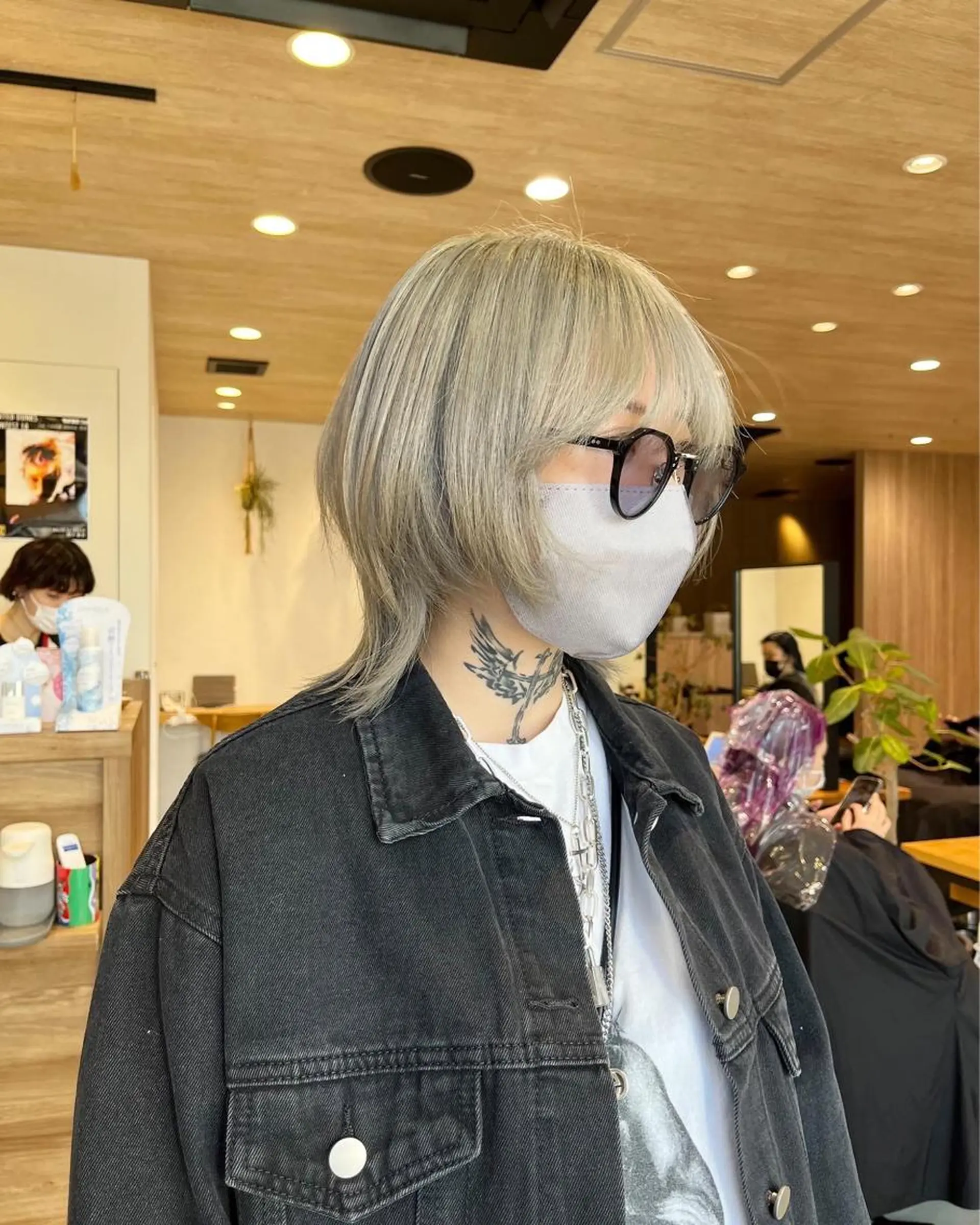 ショート カラー レイヤーカット ショートヘア ウルフカット ウルフレイヤー カット 🥁デザイン達人🥁 須川勇歩のヘアスタイル