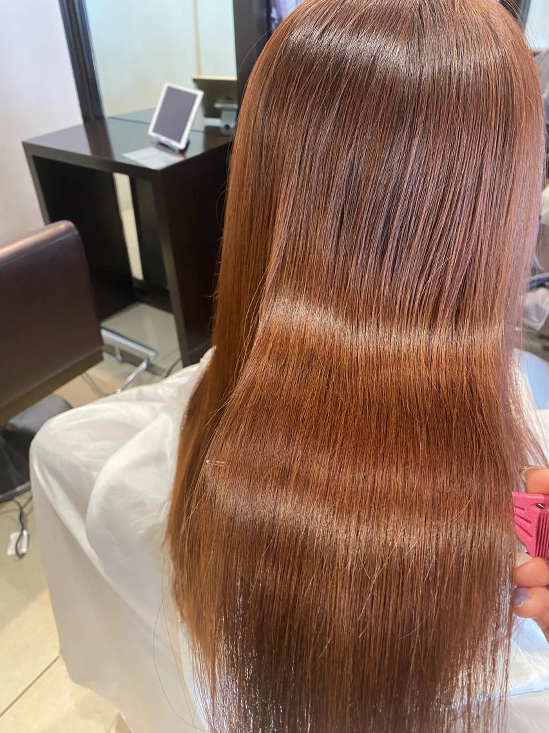 ミディアム 山川 玲奈のヘアスタイル