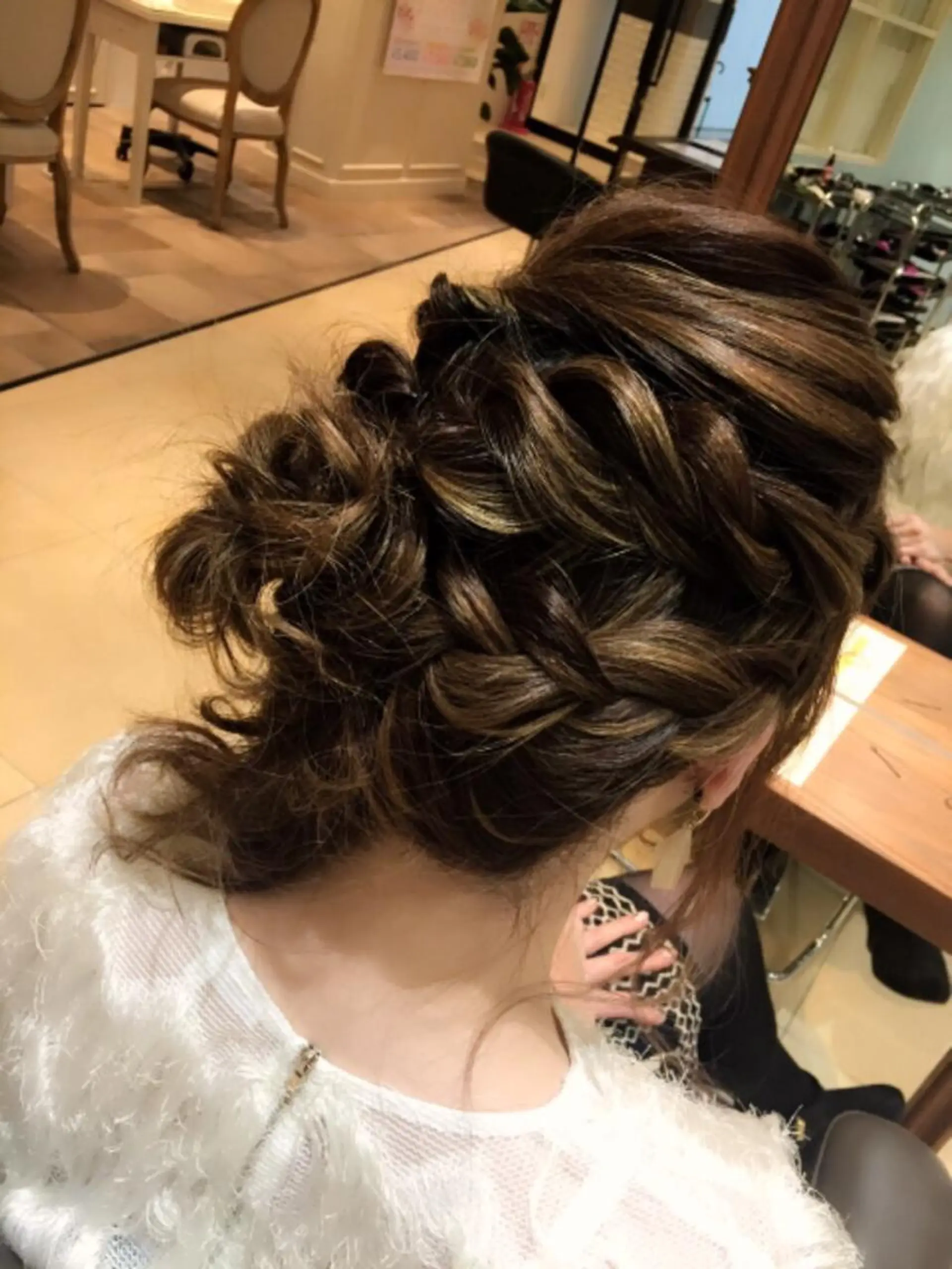 ミディアム ヘアアレンジ 佐々木 好乃のヘアスタイル
