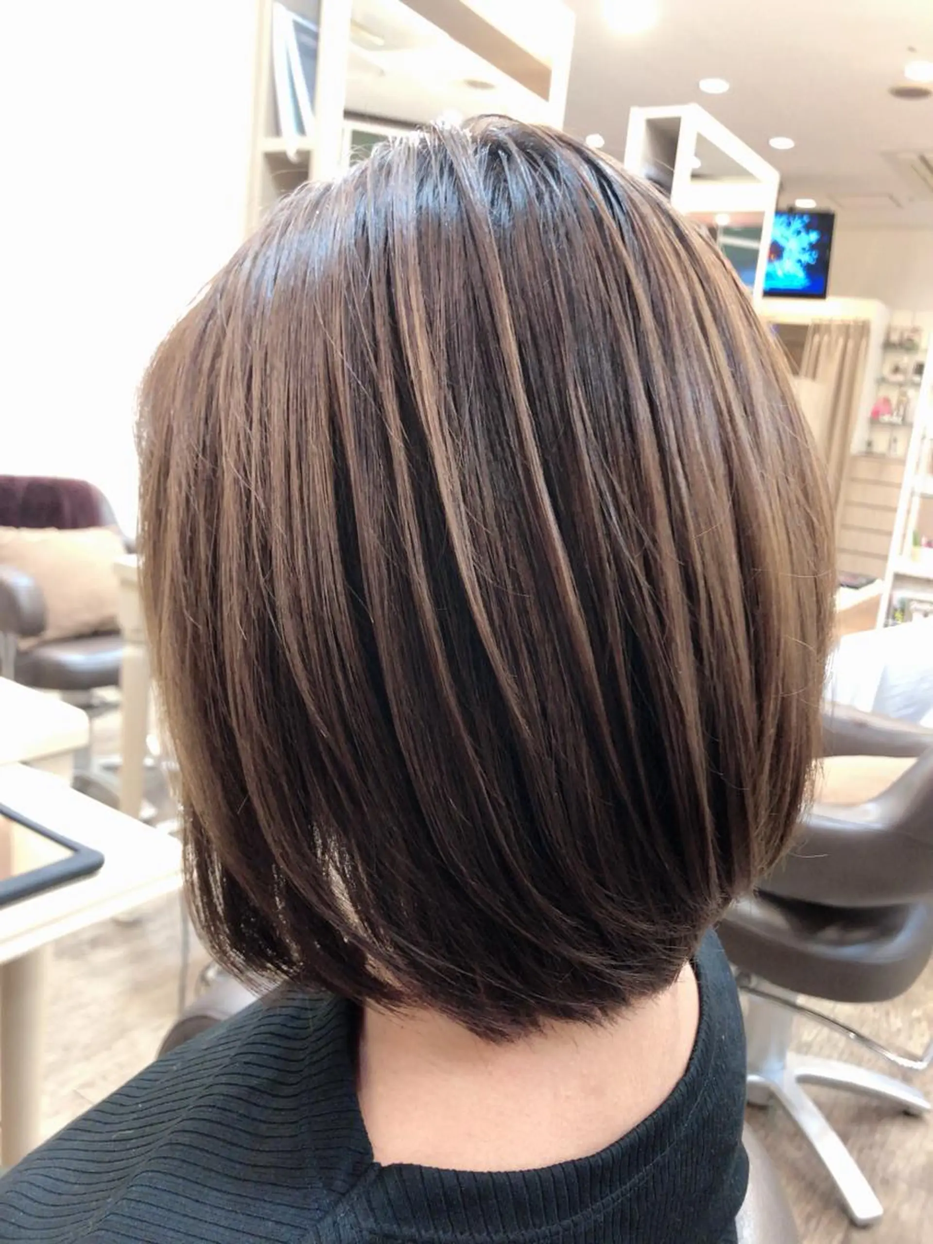 ミディアム カラー ハイライトカラー ボブ ハイライト ヘアカラー 尚平 髪質改善 大人のデザインカラーのその他イメージ
