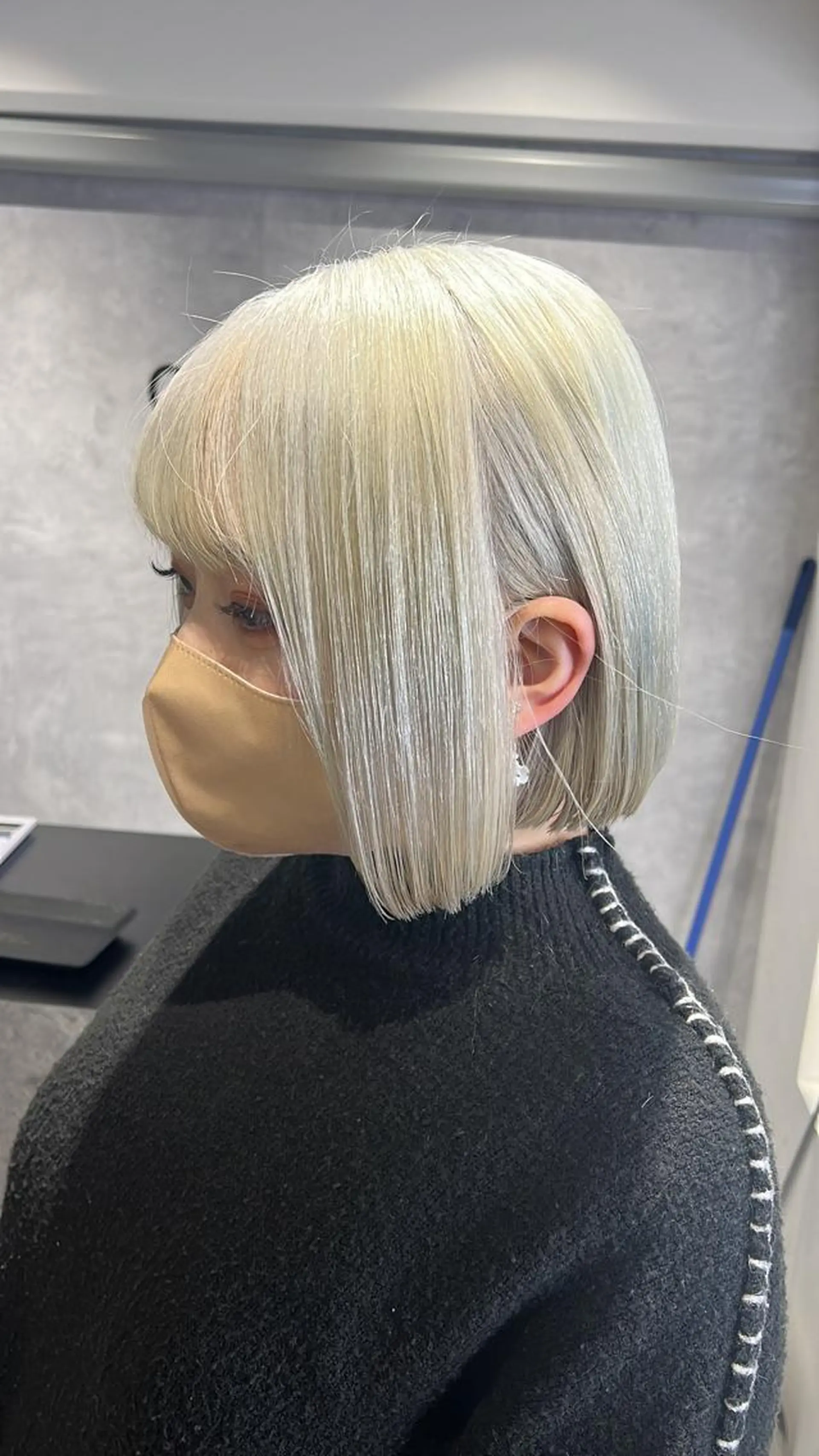 ショート カラー mimiiy梅田 中崎町ハイトーンのヘアスタイル