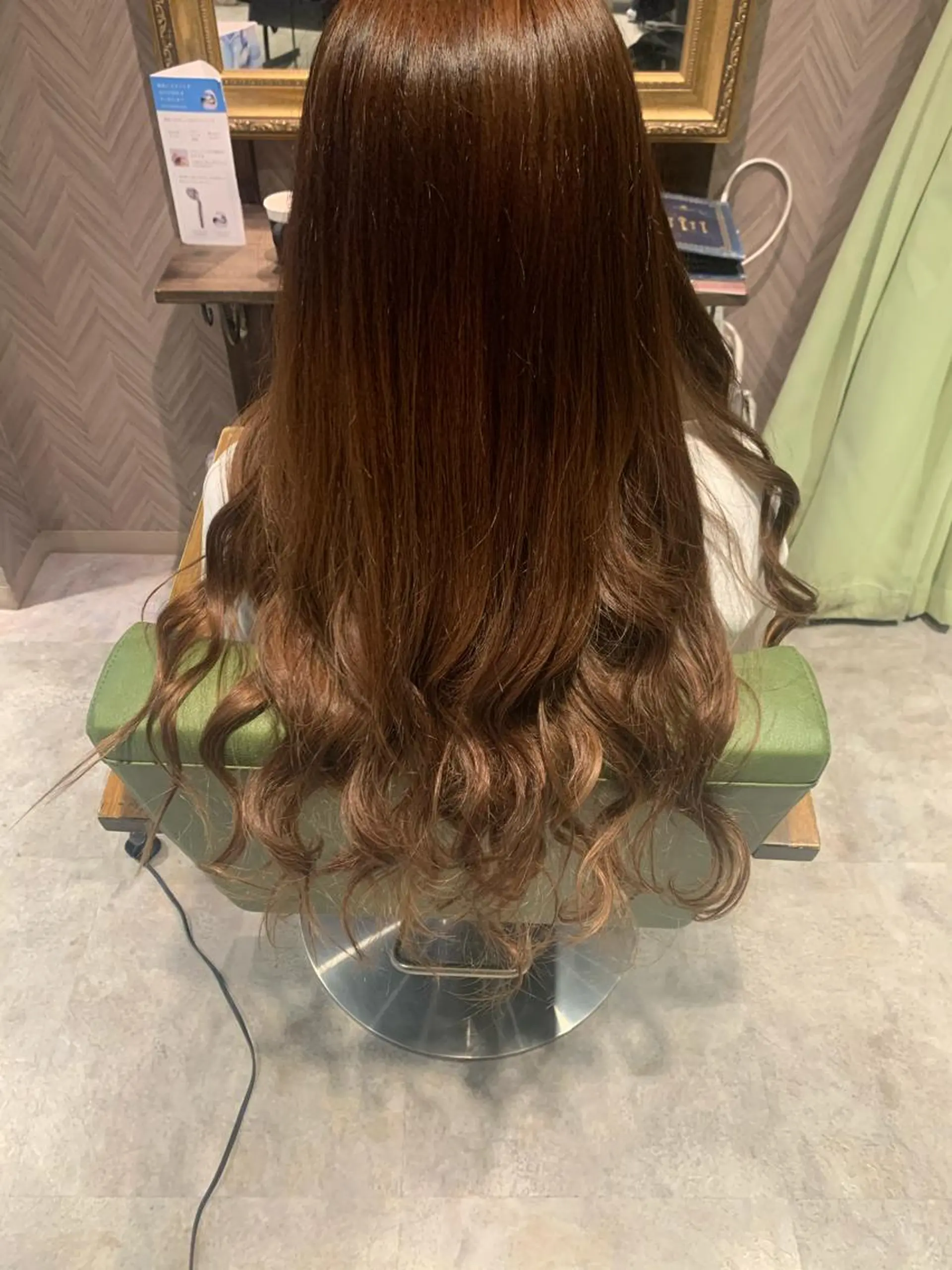 ロング カラー 岩永 瑞希のヘアスタイル