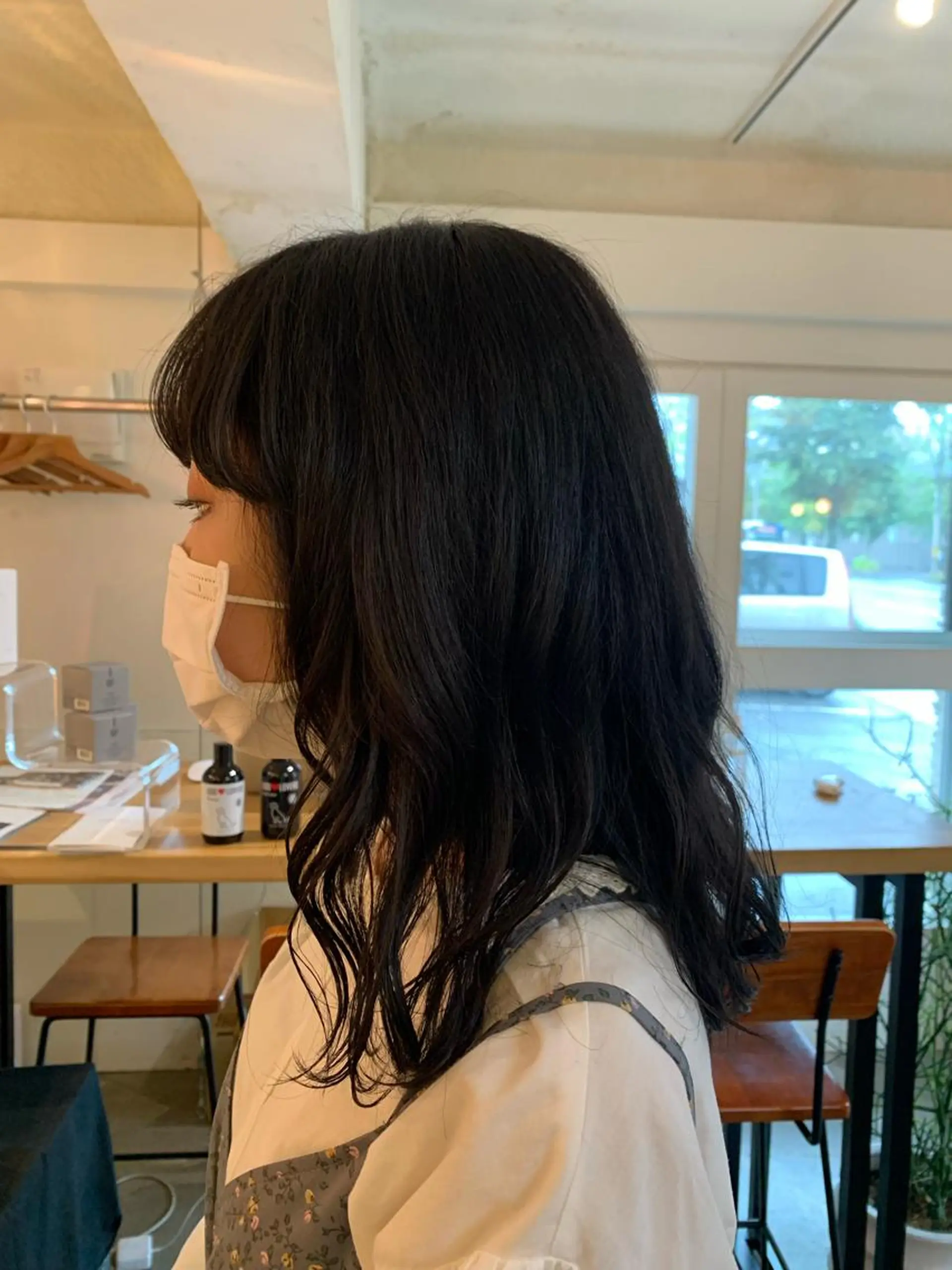 カラー 三品 早妃のヘアスタイル