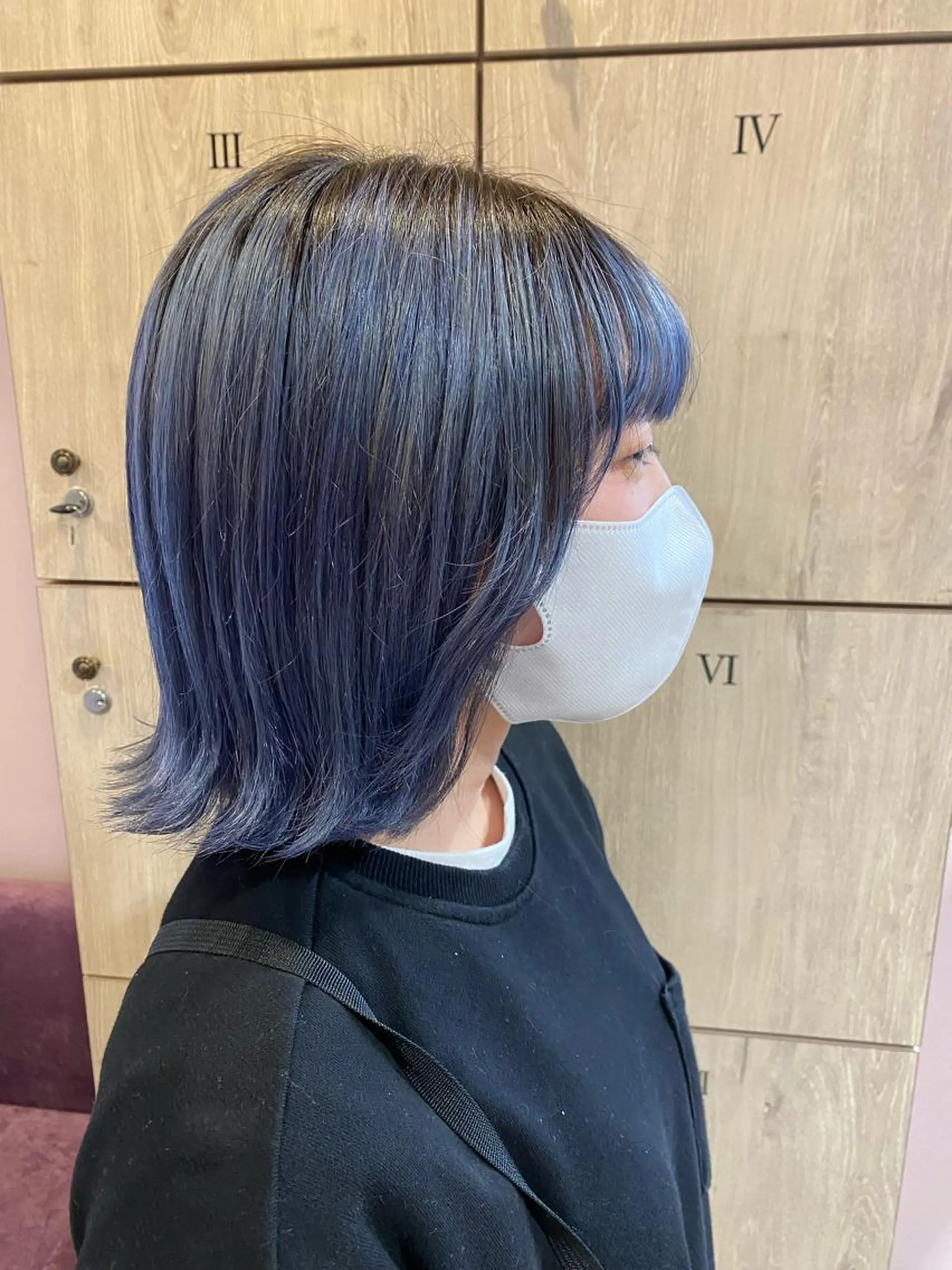 ショート カラー ブルーカラー ハイトーン迷子さん 歓迎🤍こころのヘアスタイル
