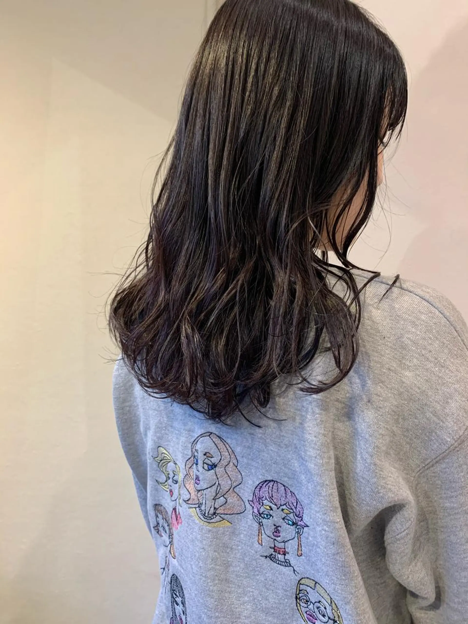 ミディアム カラー gotoday shaire saron所属・miu. ボブ/透け感カラーのヘアスタイル