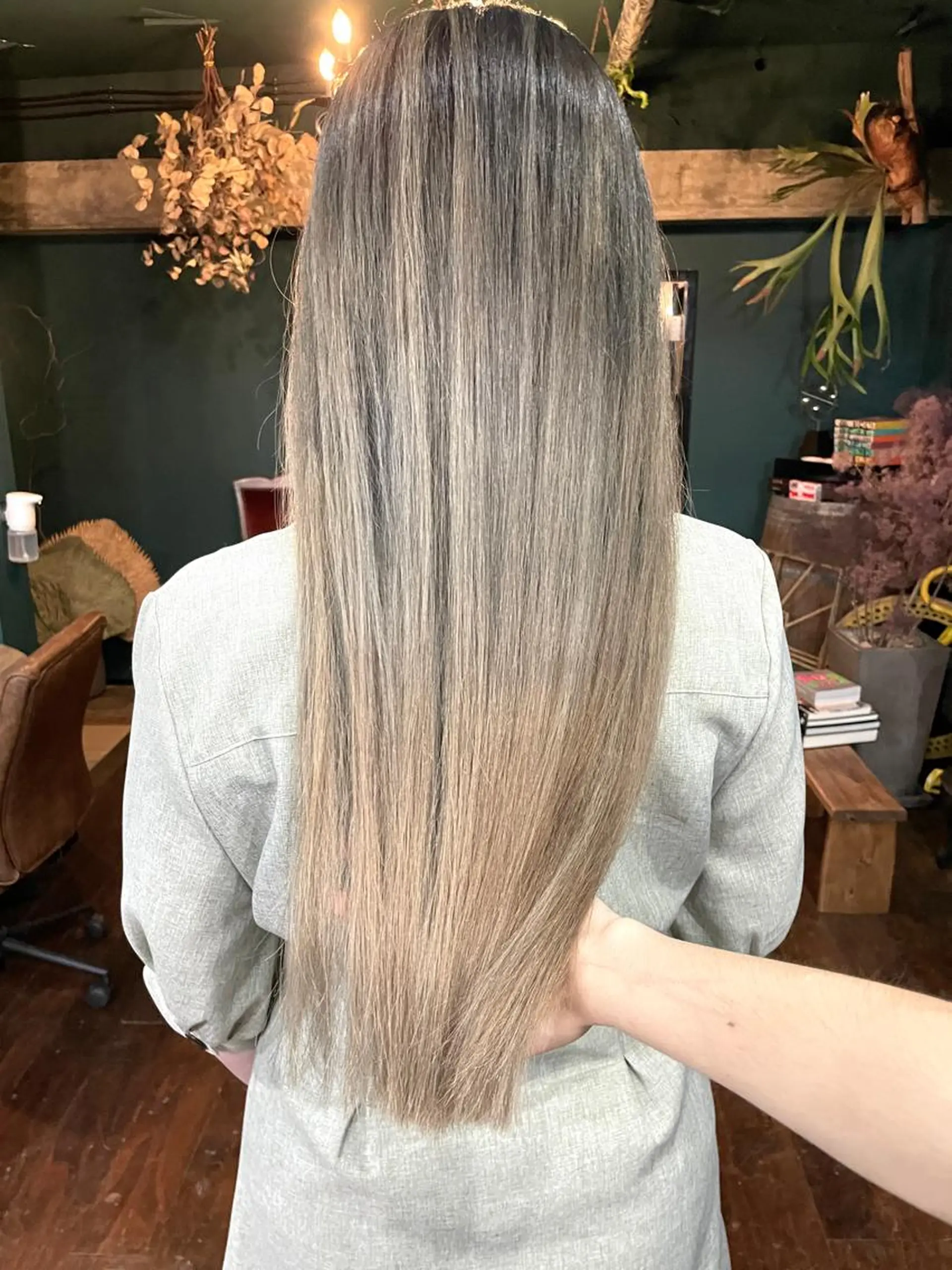 ロング カット ヘアカラー トリートメント vivre libre所属・vivre libreのヘアスタイル