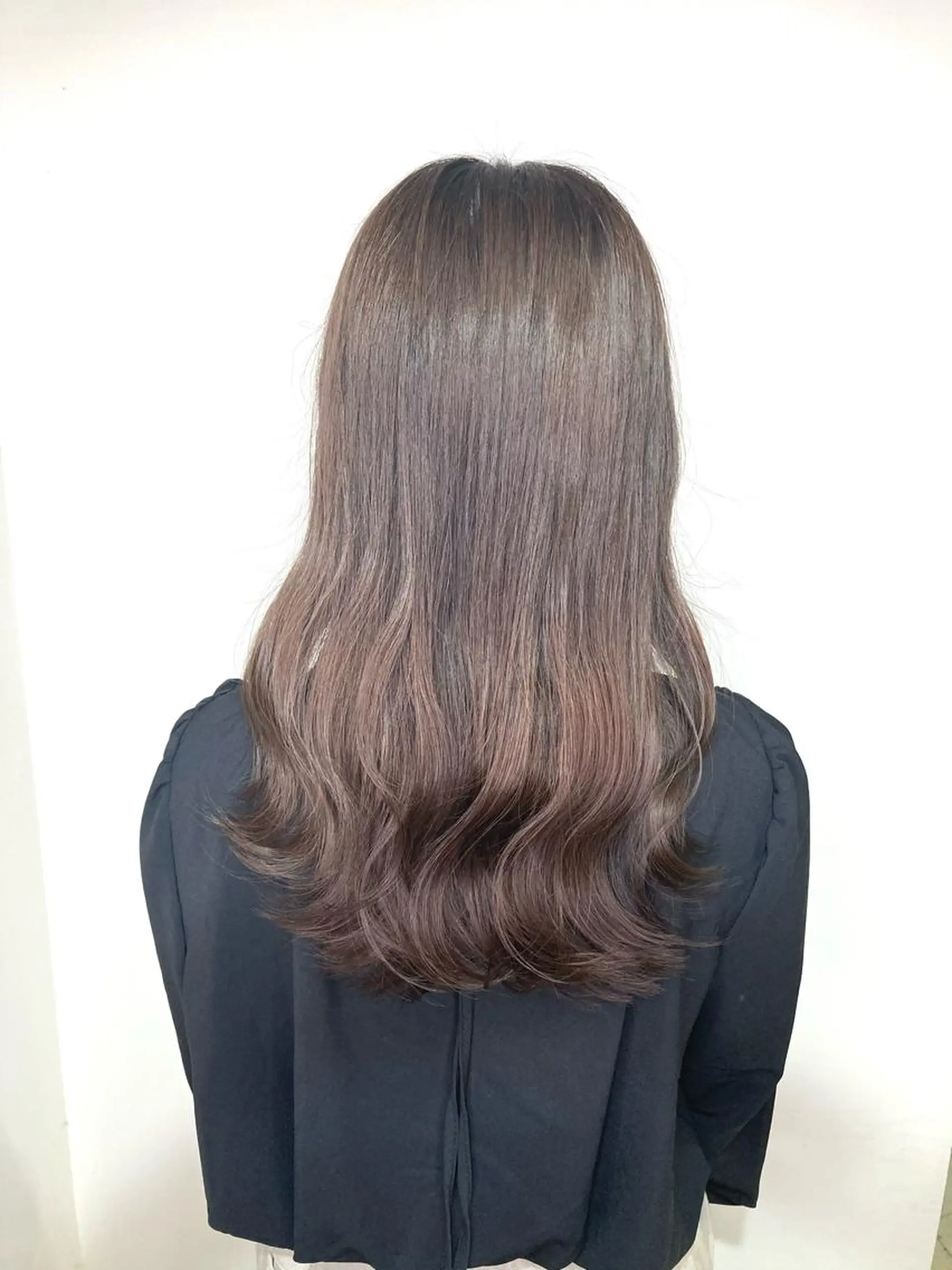 セミロング カット ヘアカラー トリートメント 河野 行史のヘアスタイル