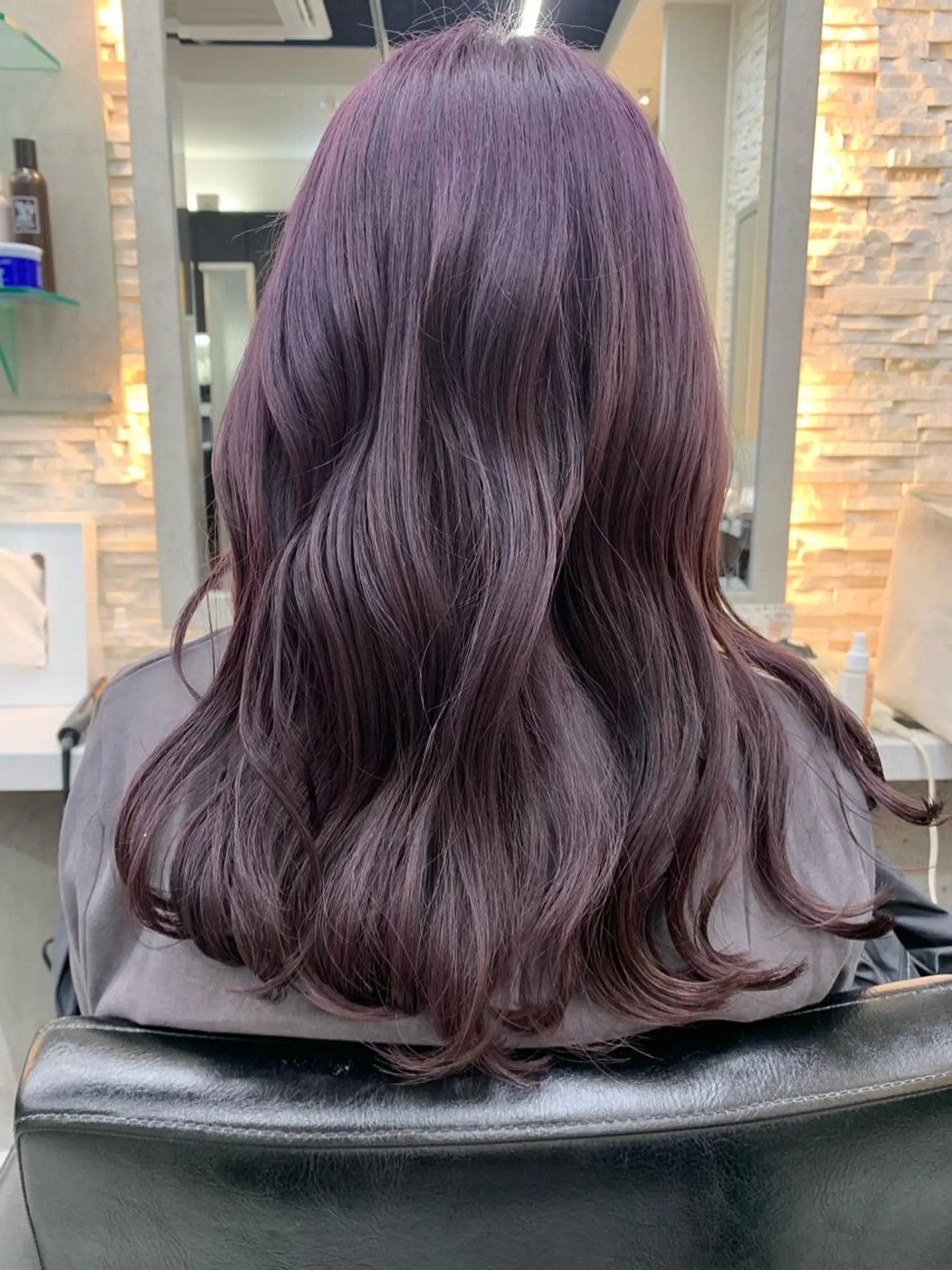 ロング カラー ブリーチ ラベンダーカラー 小森 祐希のヘアスタイル