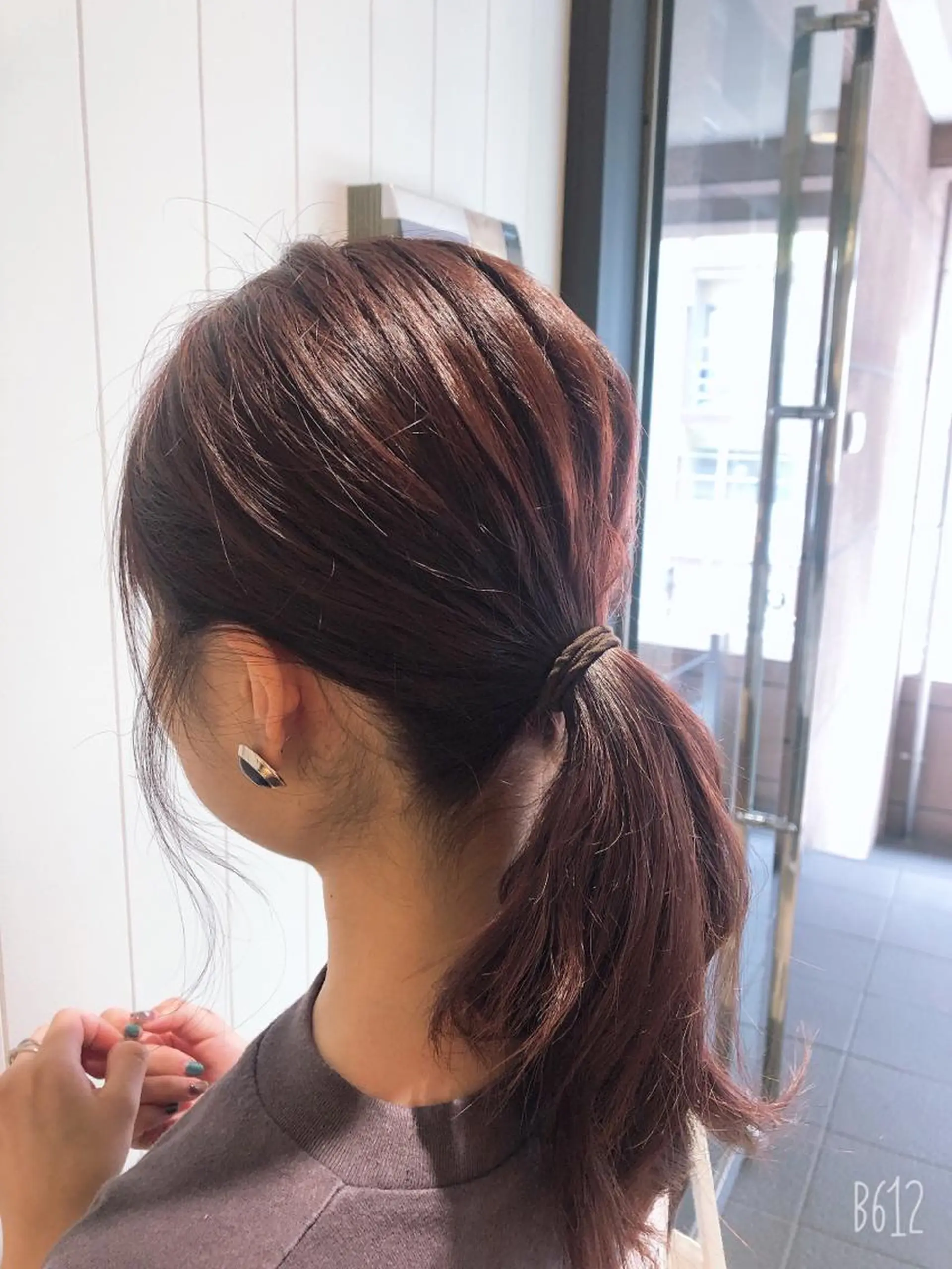 ミディアム カラー カシス EARTH志木/佐藤 氷河のヘアスタイル