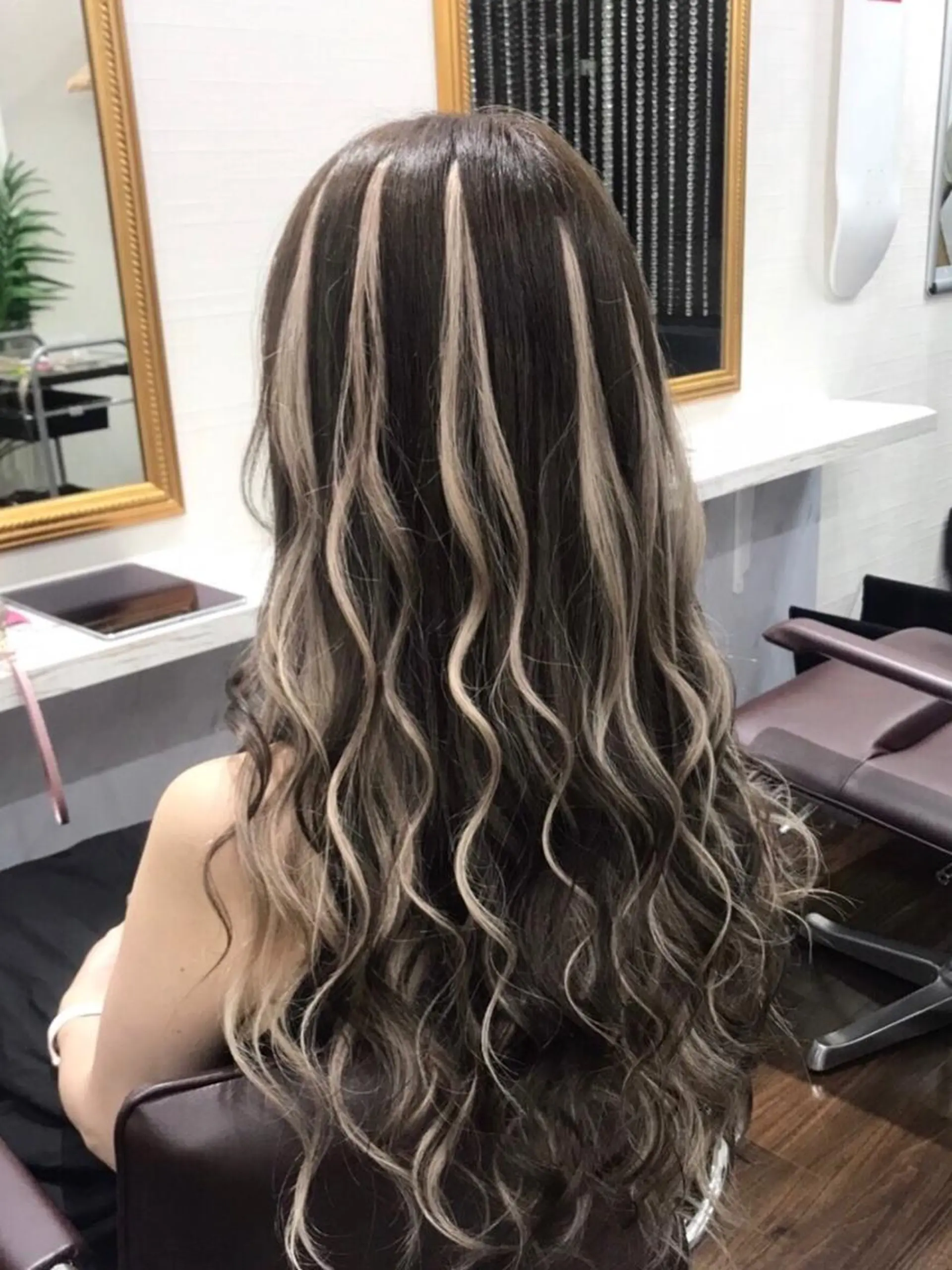 ロング カラー ヘアアレンジ レミーエクステ大阪 Device梅田のヘアスタイル