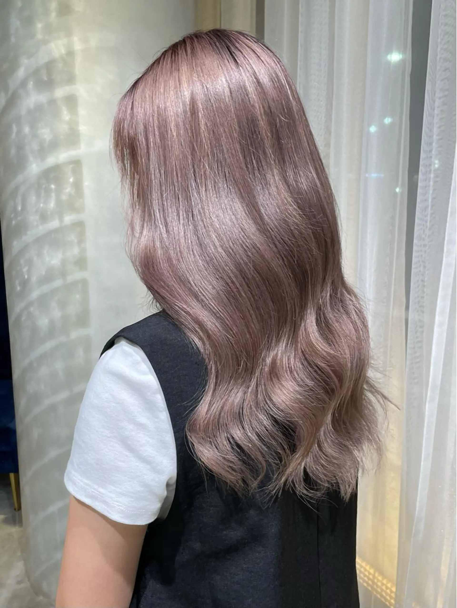 ロング R by NINA かずなのヘアスタイル