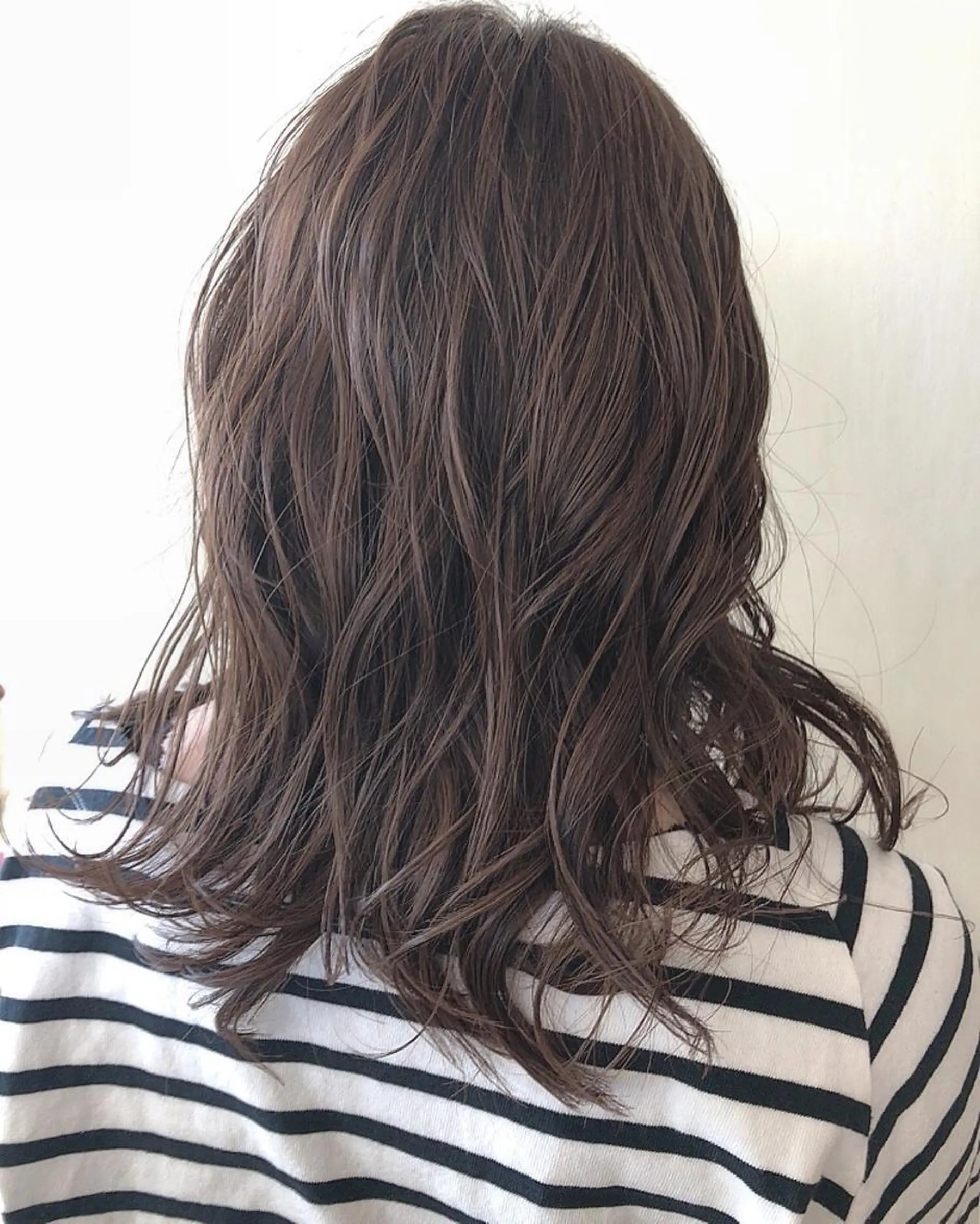 カラー AZ HAIR所属・横山 晃隆のヘアスタイル