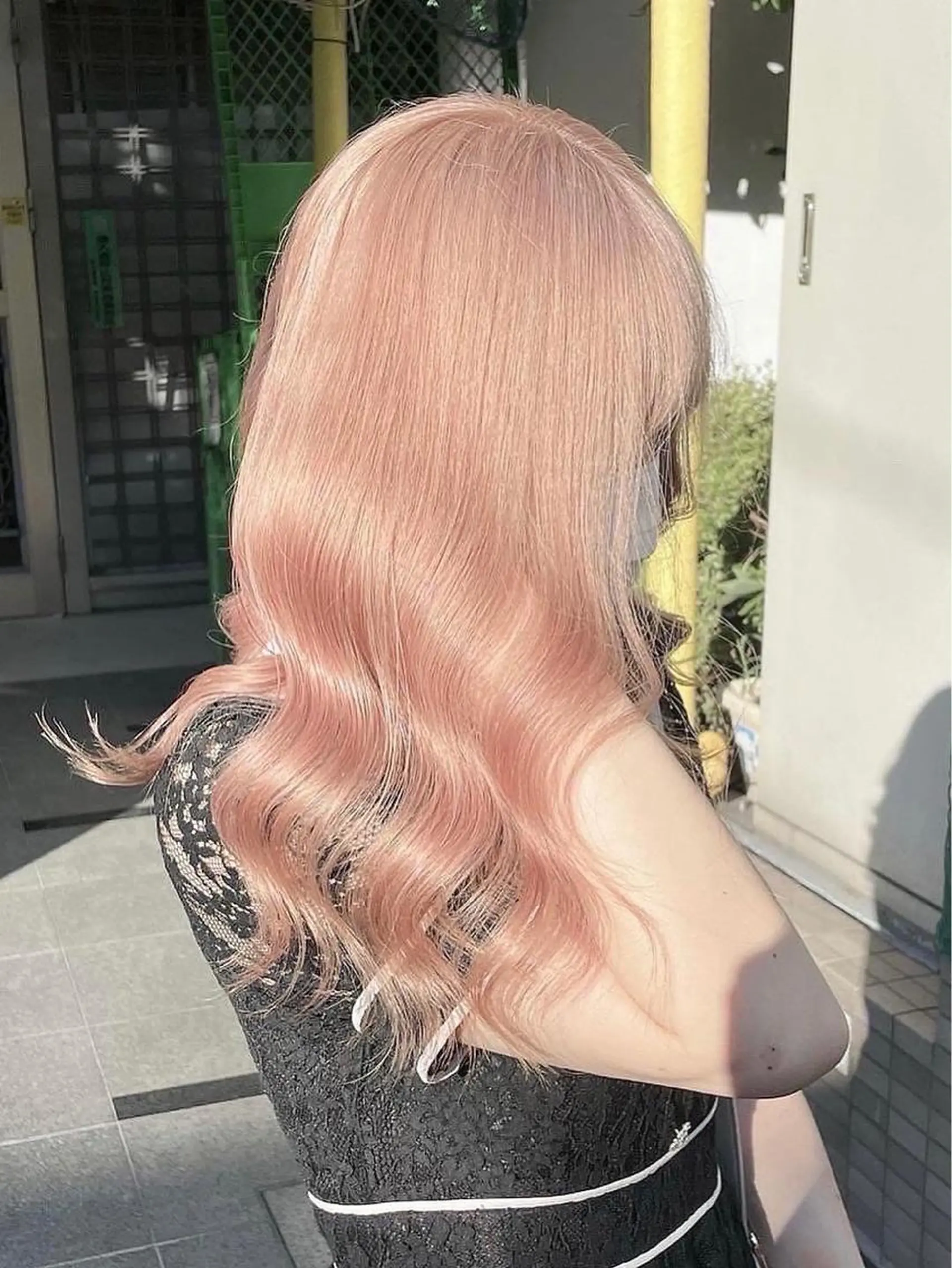 セミロング ヘアアレンジ アッシュ アッシュブラウン アッシュグレー アッシュグレージュ ミストバング ヘアカラー トリートメント 韓国ヘア特化💍 tiam💍ブリーチのヘアスタイル