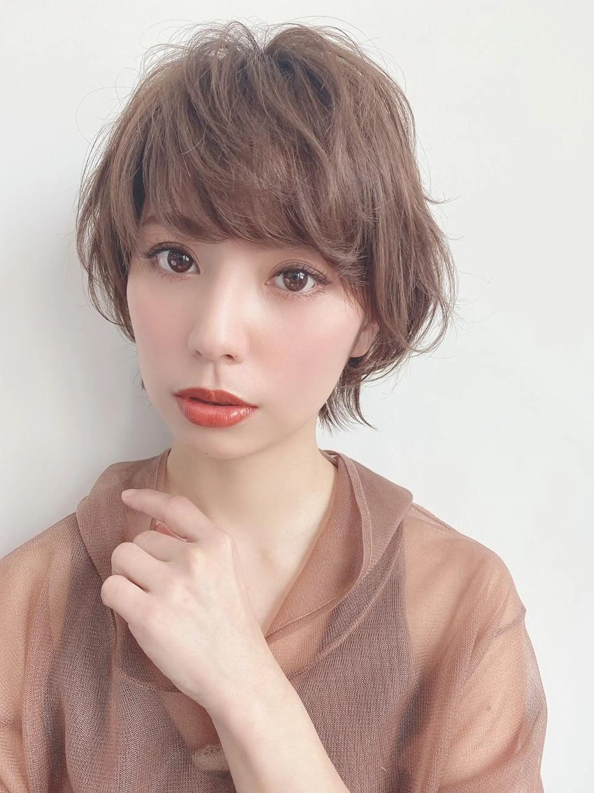 ショート カラー ベージュカラー ブリーチ ハイライトカラー ミルクティーベージュ ボブ カット ⭐️迫田 ゆう⭐️のヘアスタイル