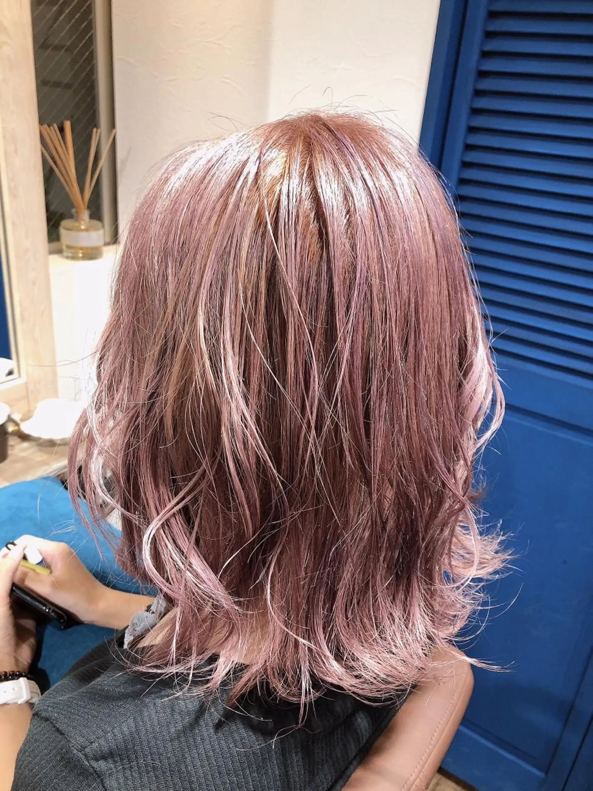 ミディアム カラー カット ヘアカラー トリートメント 浦山 和之のヘアスタイル