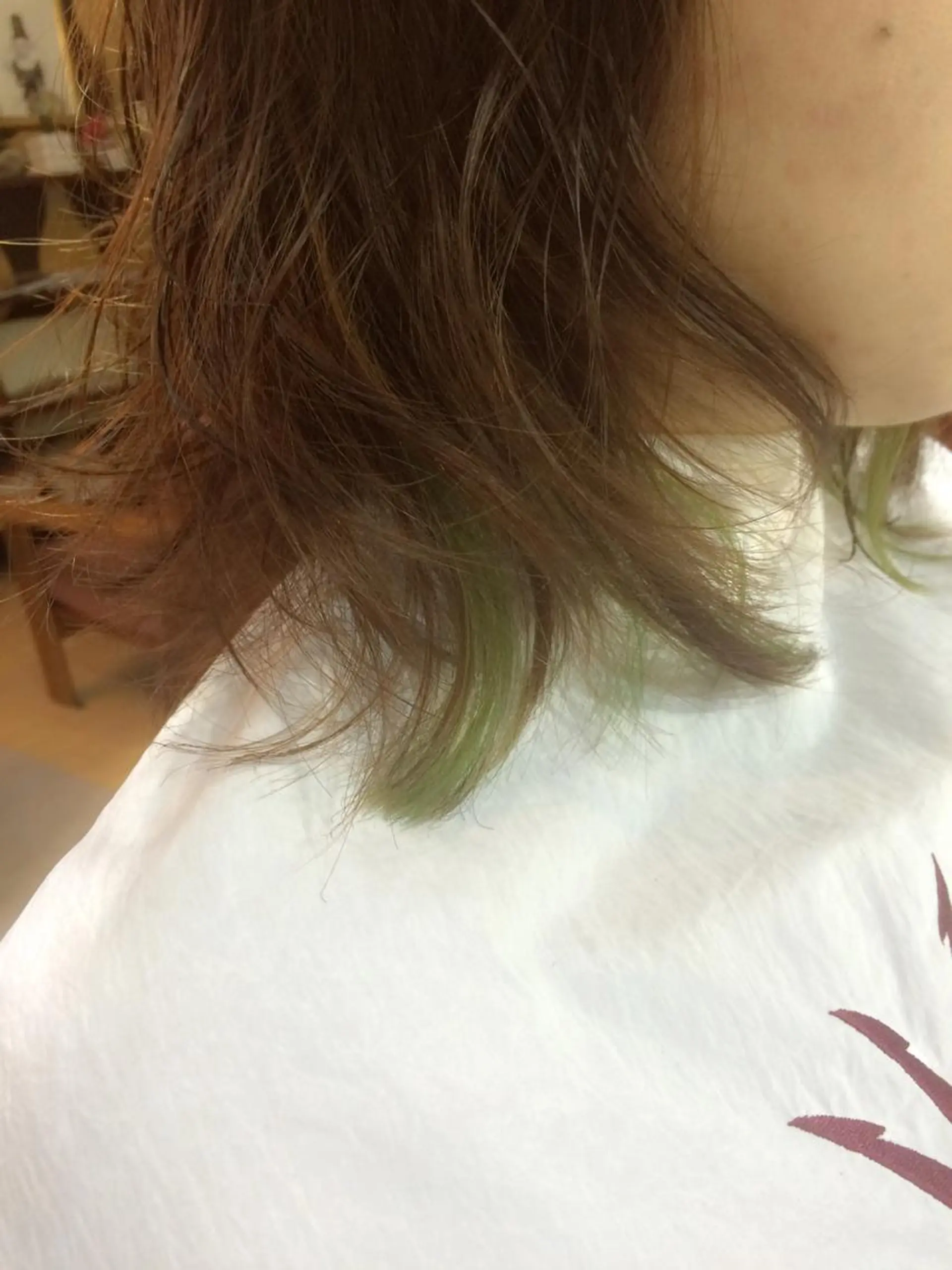 カラー ベージュカラー インナーカラー オリーブベージュ VENI VIDI VICI所属・河原 卓司のヘアスタイル